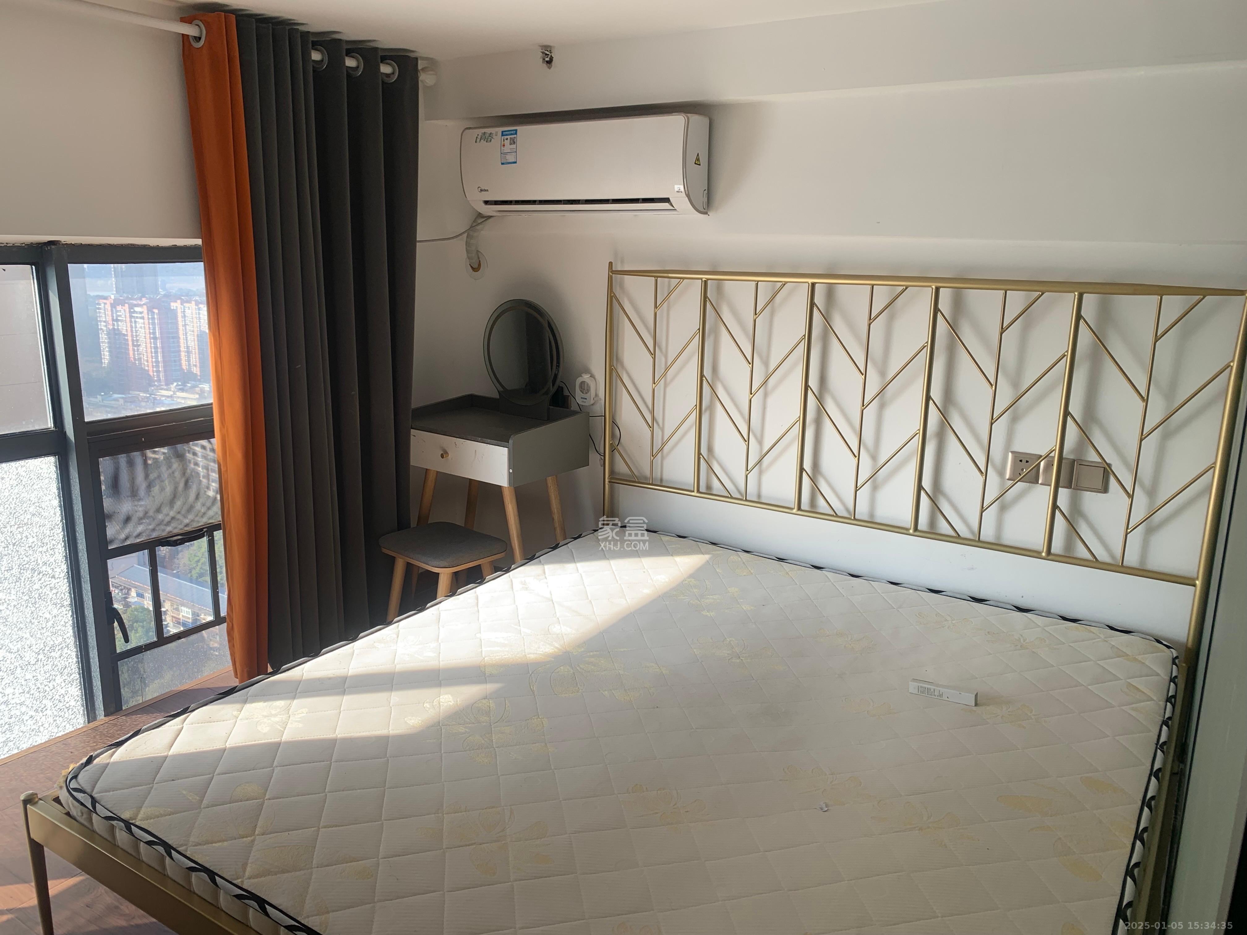 荣盛花语书苑 2室1厅1卫 2600.0元/月 荣盛花语书苑 2室1厅1卫 2600.0元/月室内图