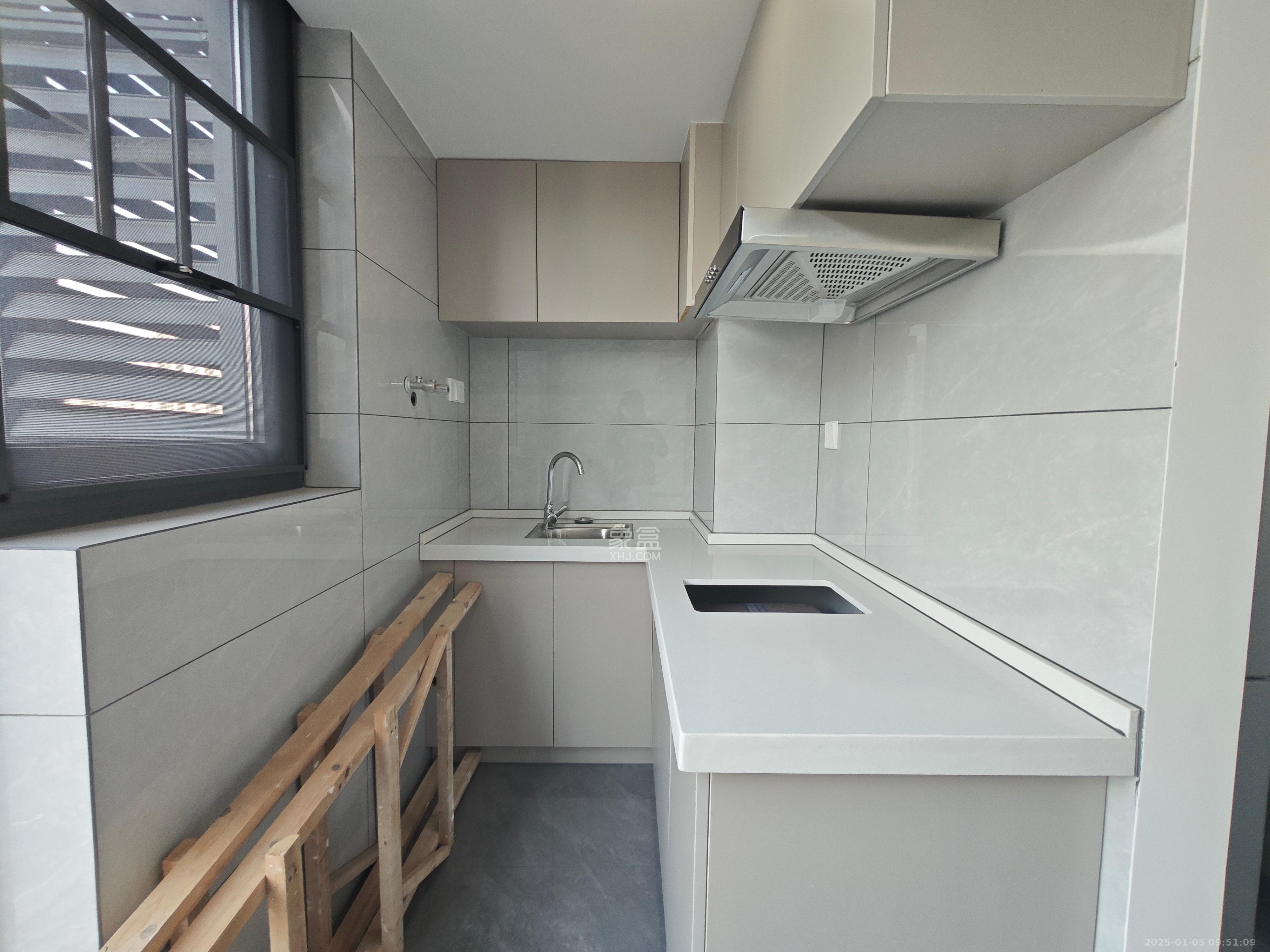 卓越中寰 2室1厅1卫 2500.0元/月 卓越中寰 2室1厅1卫 2500.0元/月室内图