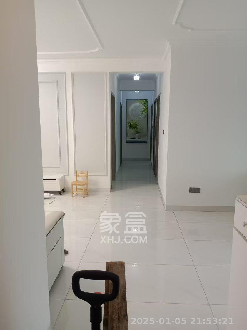 汉唐翰林府  4室2厅2卫   3500.00元/月