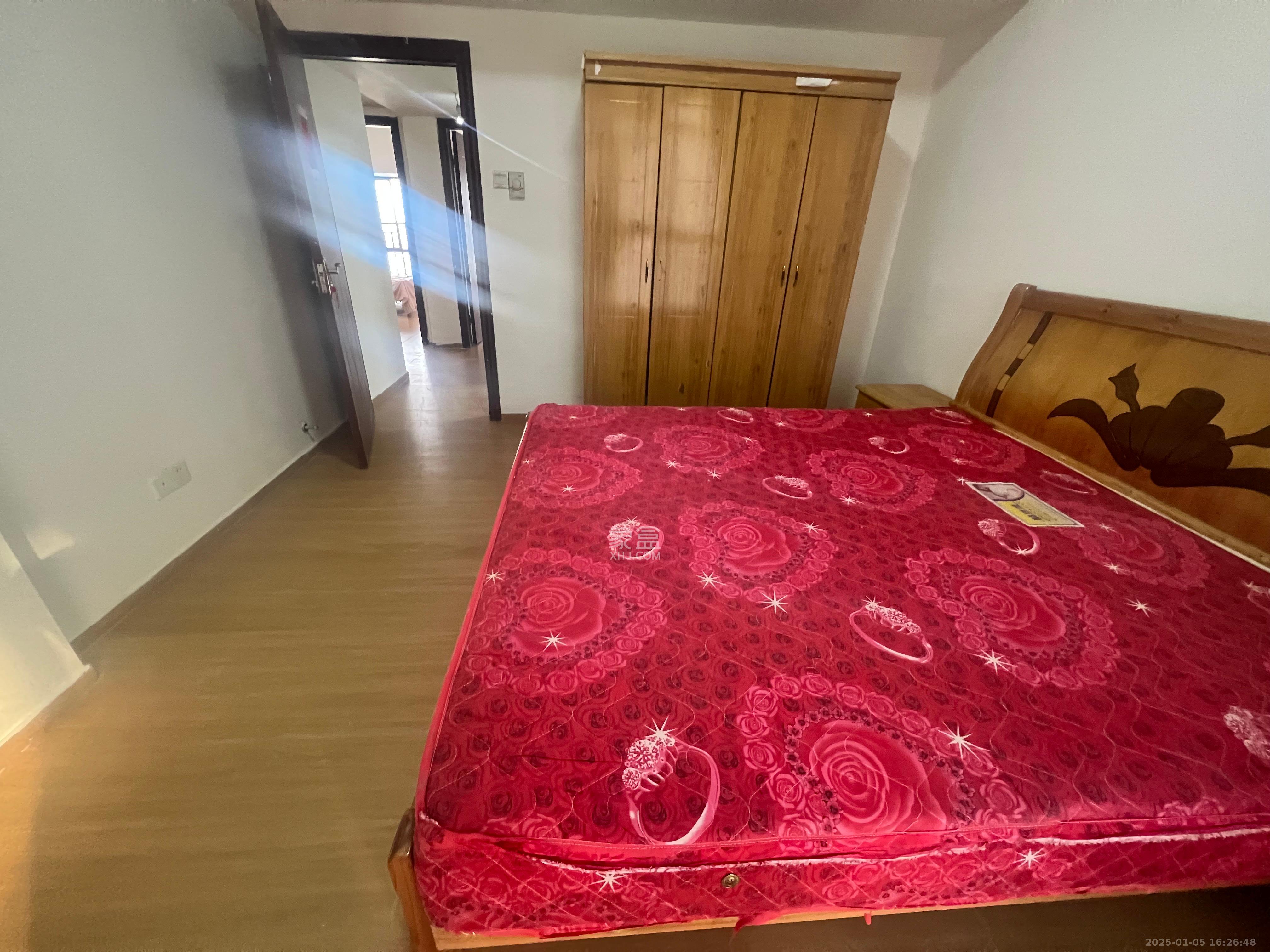 东来苑 3室2厅1卫 2500.0元/月 东来苑 3室2厅1卫 2500.0元/月室内图