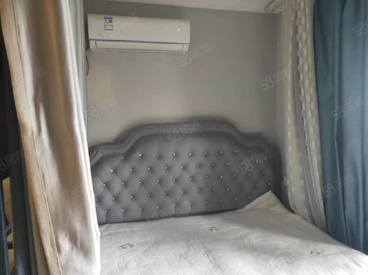 怡河园  1室1厅1卫    1600.0元/月