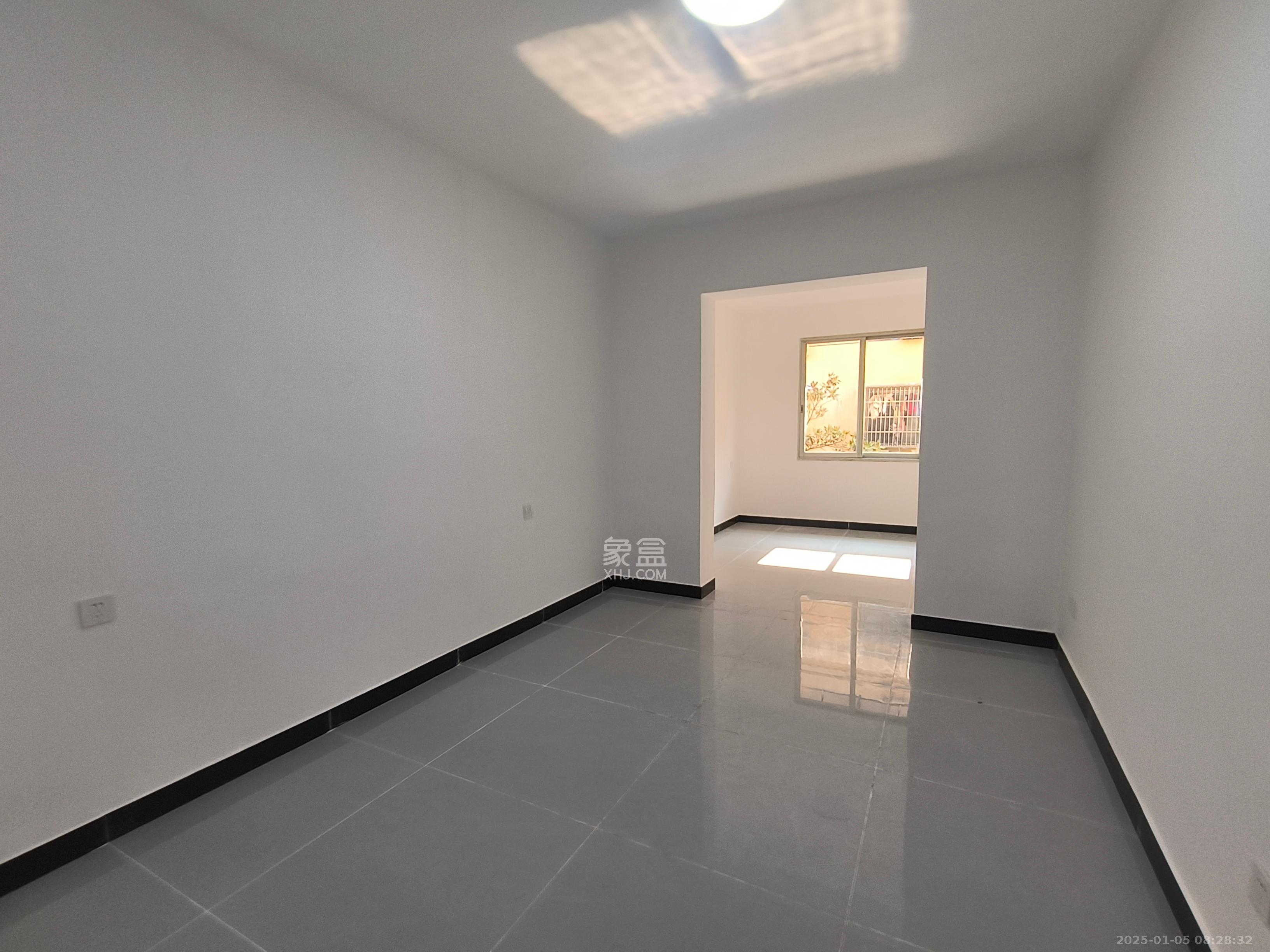 城建科研所宿舍 5室1厅1卫 3200.0元/月 城建科研所宿舍 5室1厅1卫 3200.0元/月室内图