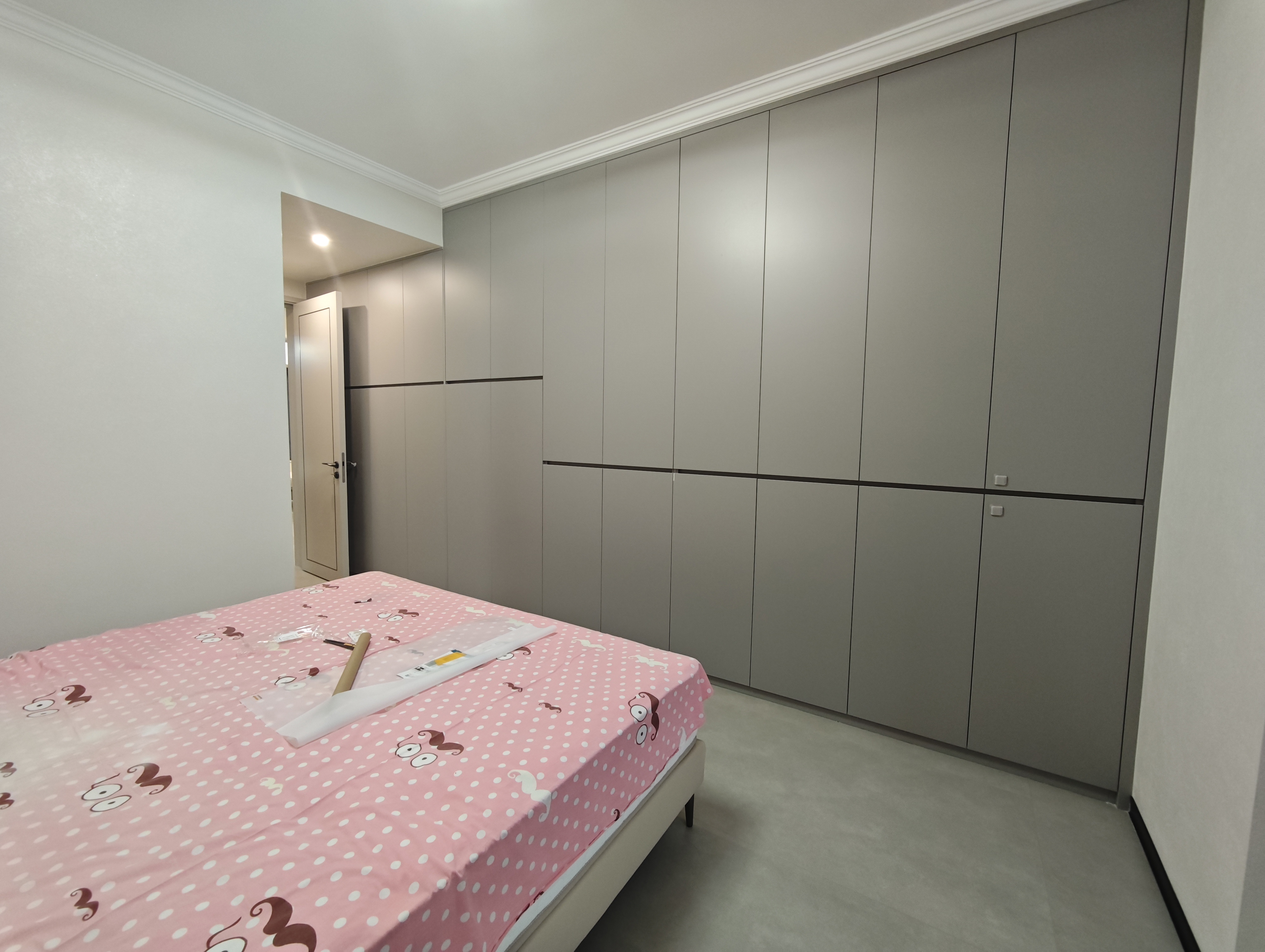 吉大汉学仕府 5室2厅2卫 160.0万 吉大汉学仕府 5室2厅2卫 160.0万客厅