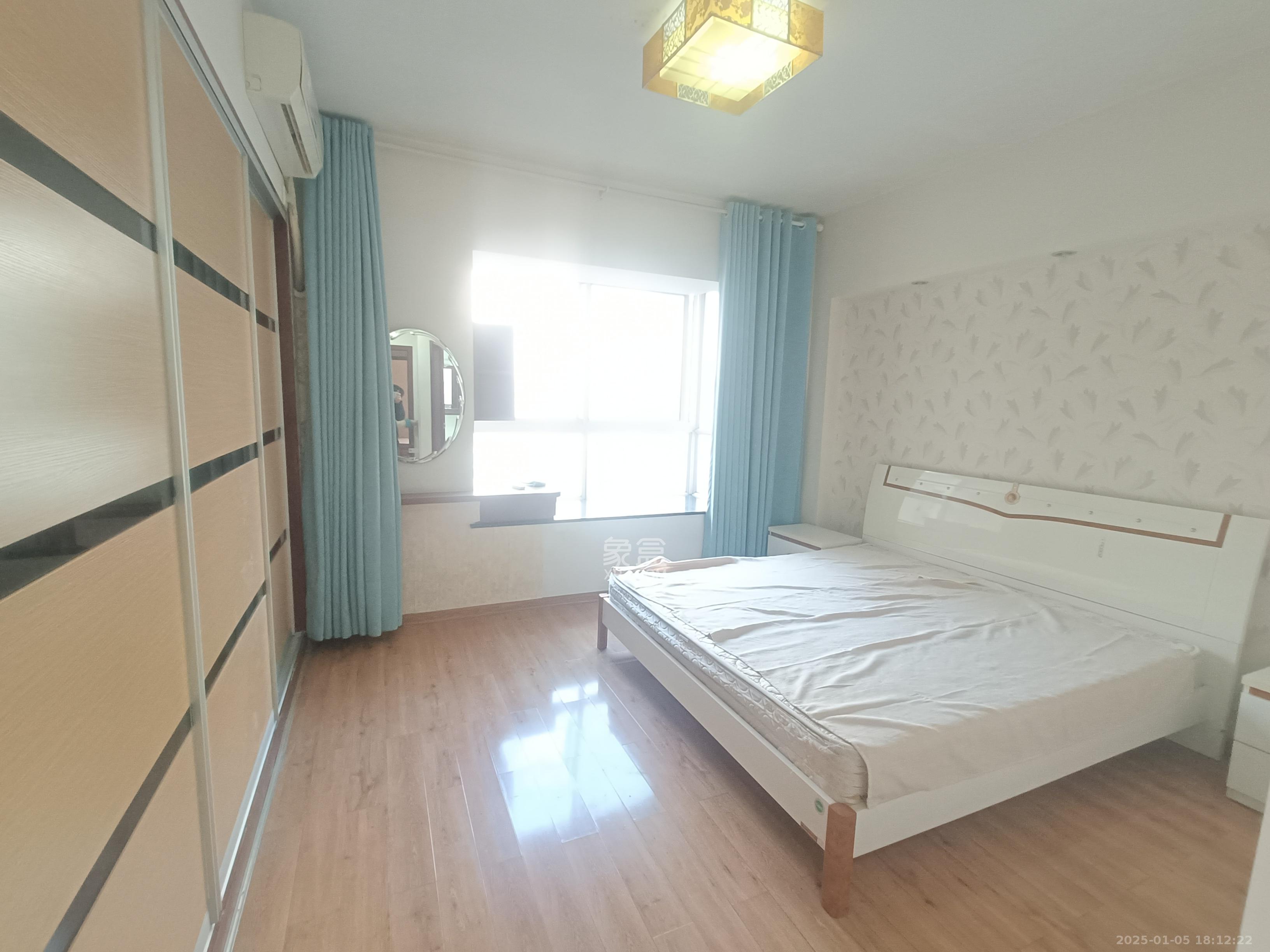 城市山水豪园（山水城市风景）  3室2厅2卫   2800.00元/月室内图