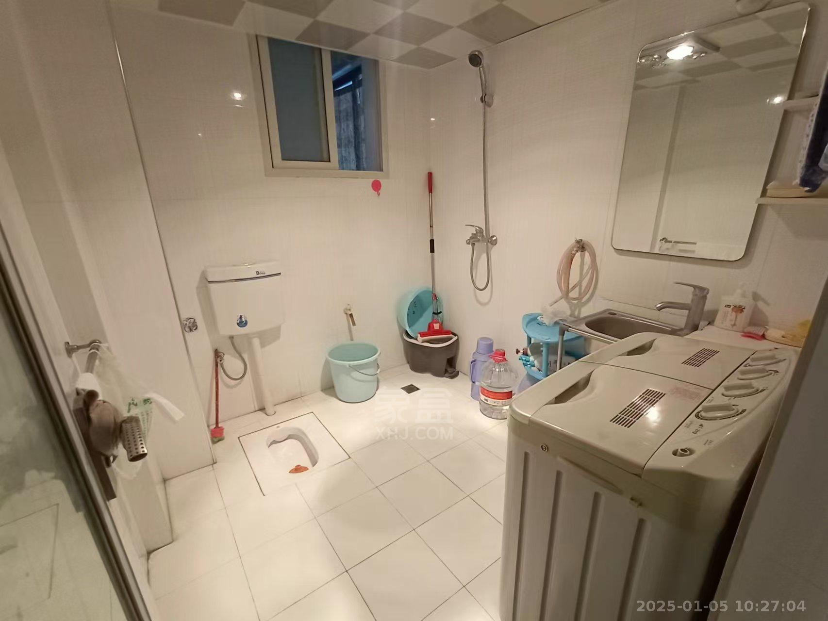 山水国际  2室2厅1卫    1500.0元/月 山水国际  2室2厅1卫    1500.0元/月室内图