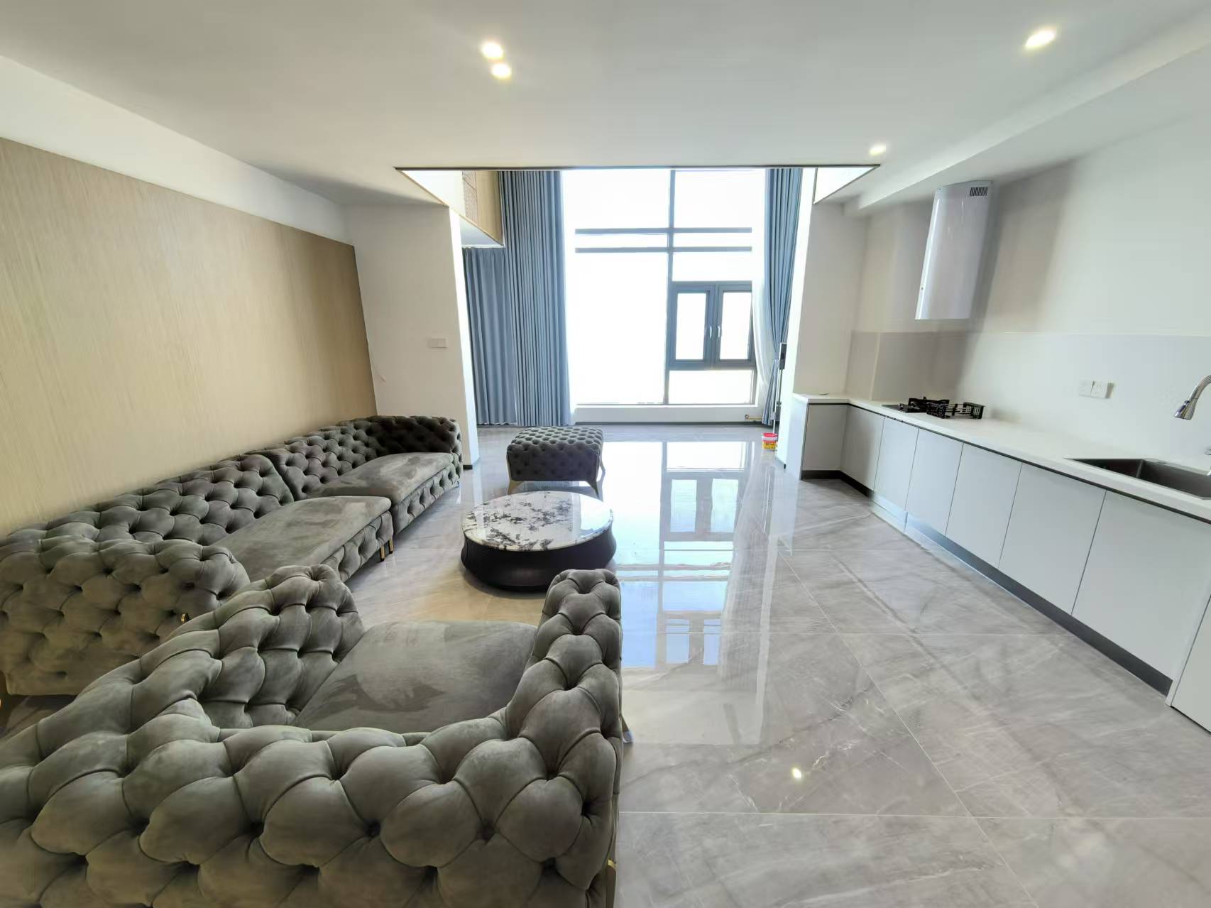 南光中心 1室1厅2卫 5000.0元/月 南光中心 1室1厅2卫 5000.0元/月室内图