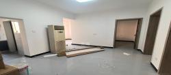 城建科研所宿舍  5室1厅1卫   3200.00元/月