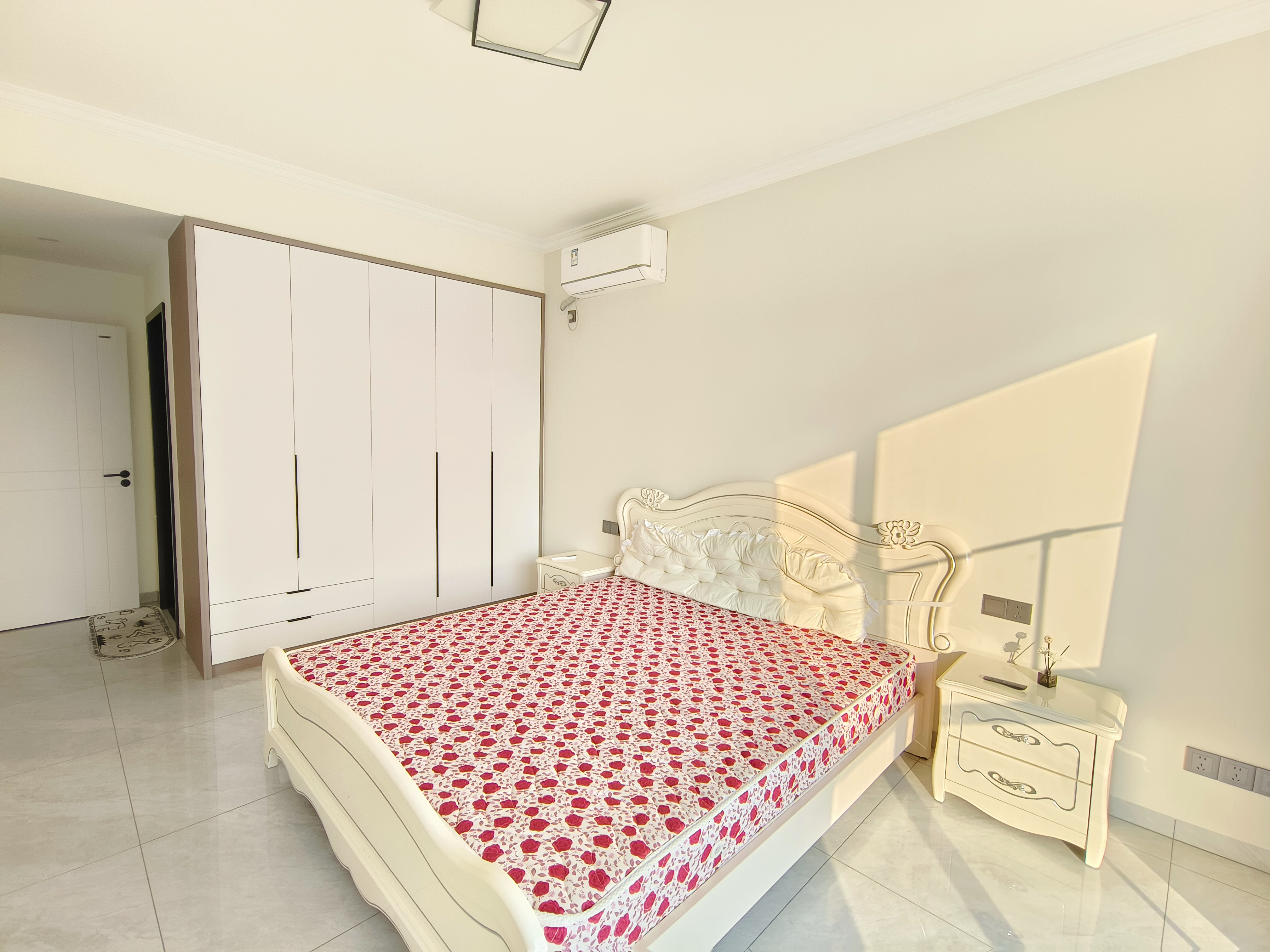 和瑞欢乐城二期 3室2厅2卫 2800.0元/月 和瑞欢乐城二期 3室2厅2卫 2800.0元/月室内图