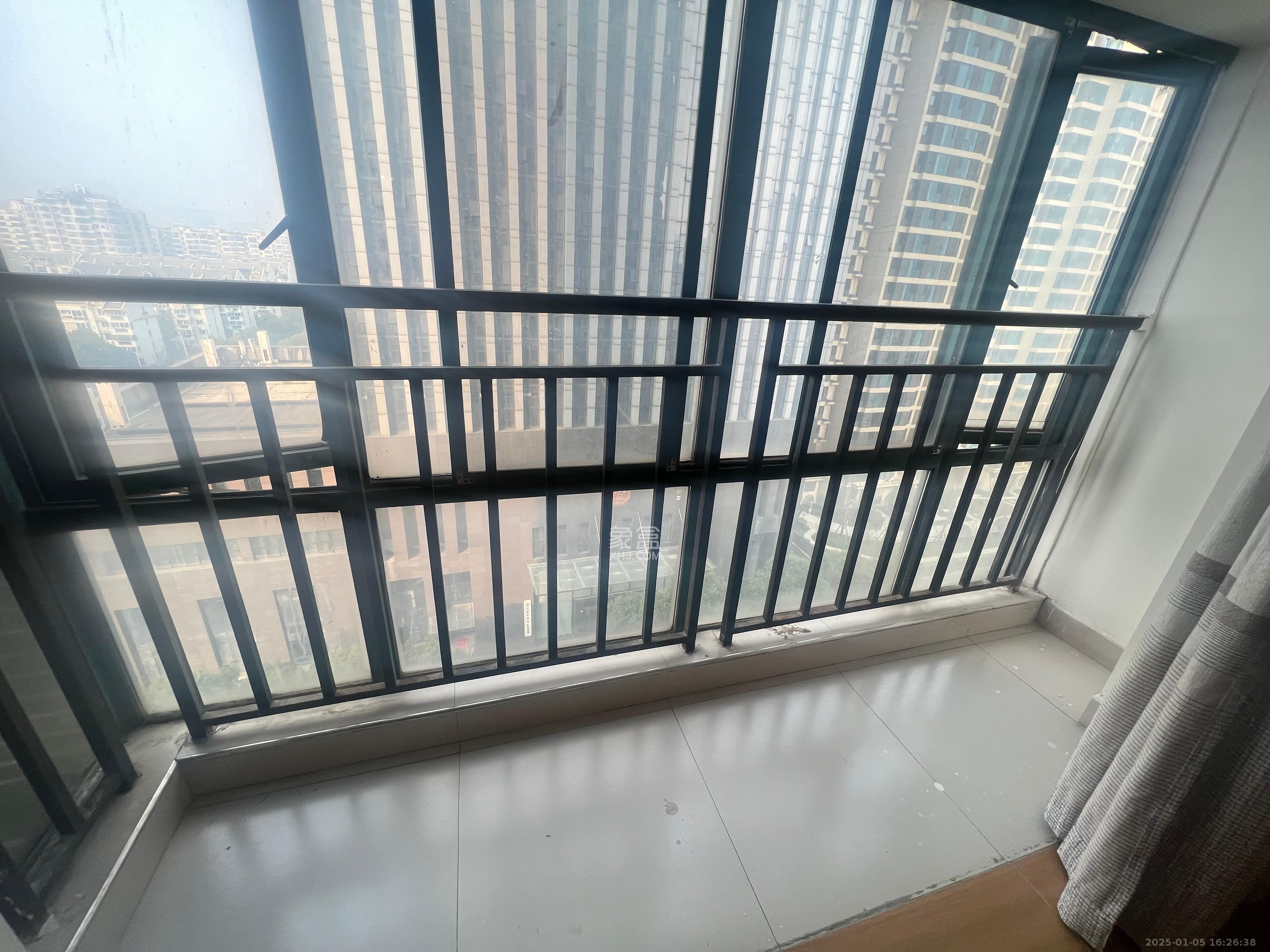 东来苑 3室2厅1卫 2500.0元/月 东来苑 3室2厅1卫 2500.0元/月室内图