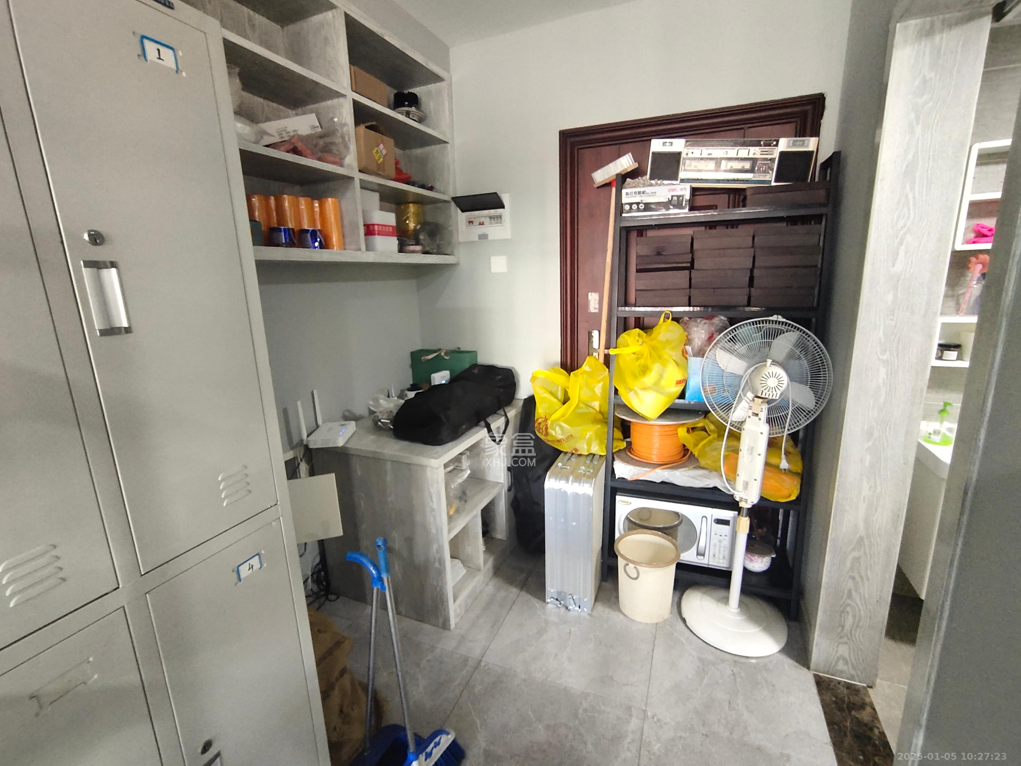 高升时代广场(冠铭商务中心)  1室1厅1卫    4000.0元/月 高升时代广场(冠铭商务中心)  1室1厅1卫    4000.0元/月室内图