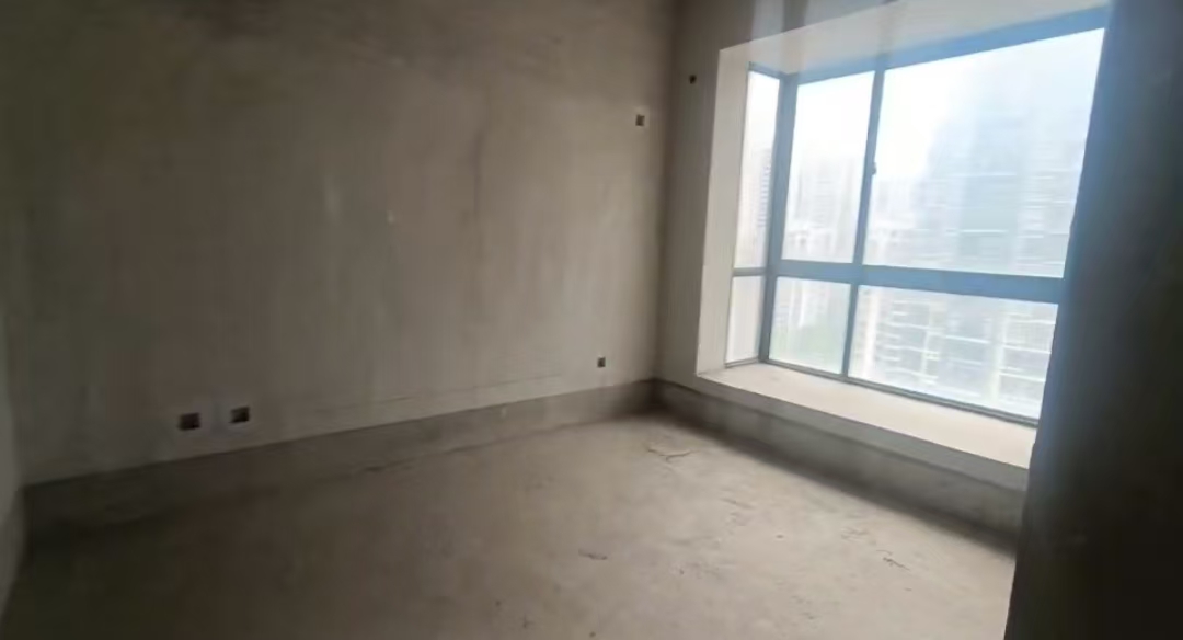 环强御景湾  3室2厅2卫    180.0万 环强御景湾  3室2厅2卫    180.0万室内图