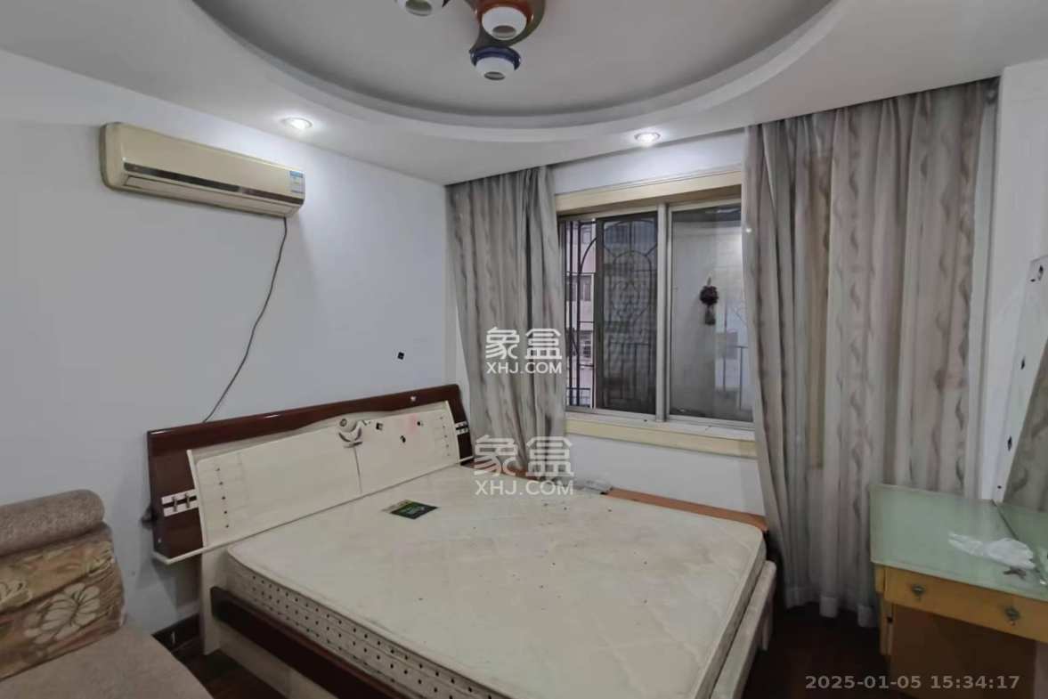 新富城 3室2厅1卫 2500.0元/月 新富城 3室2厅1卫 2500.0元/月室内图