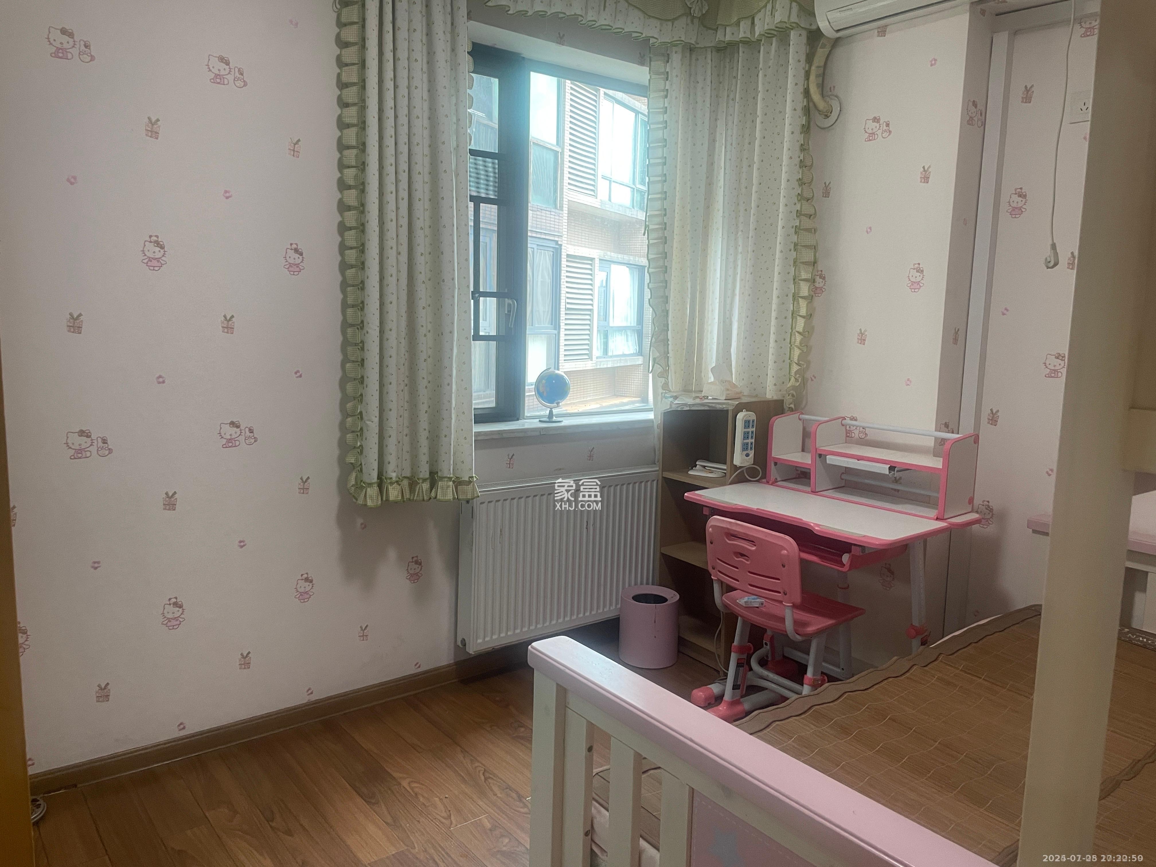 新城新世界一二三期 3室2厅2卫 2800.0元/月 新城新世界一二三期 3室2厅2卫 2800.0元/月室内图