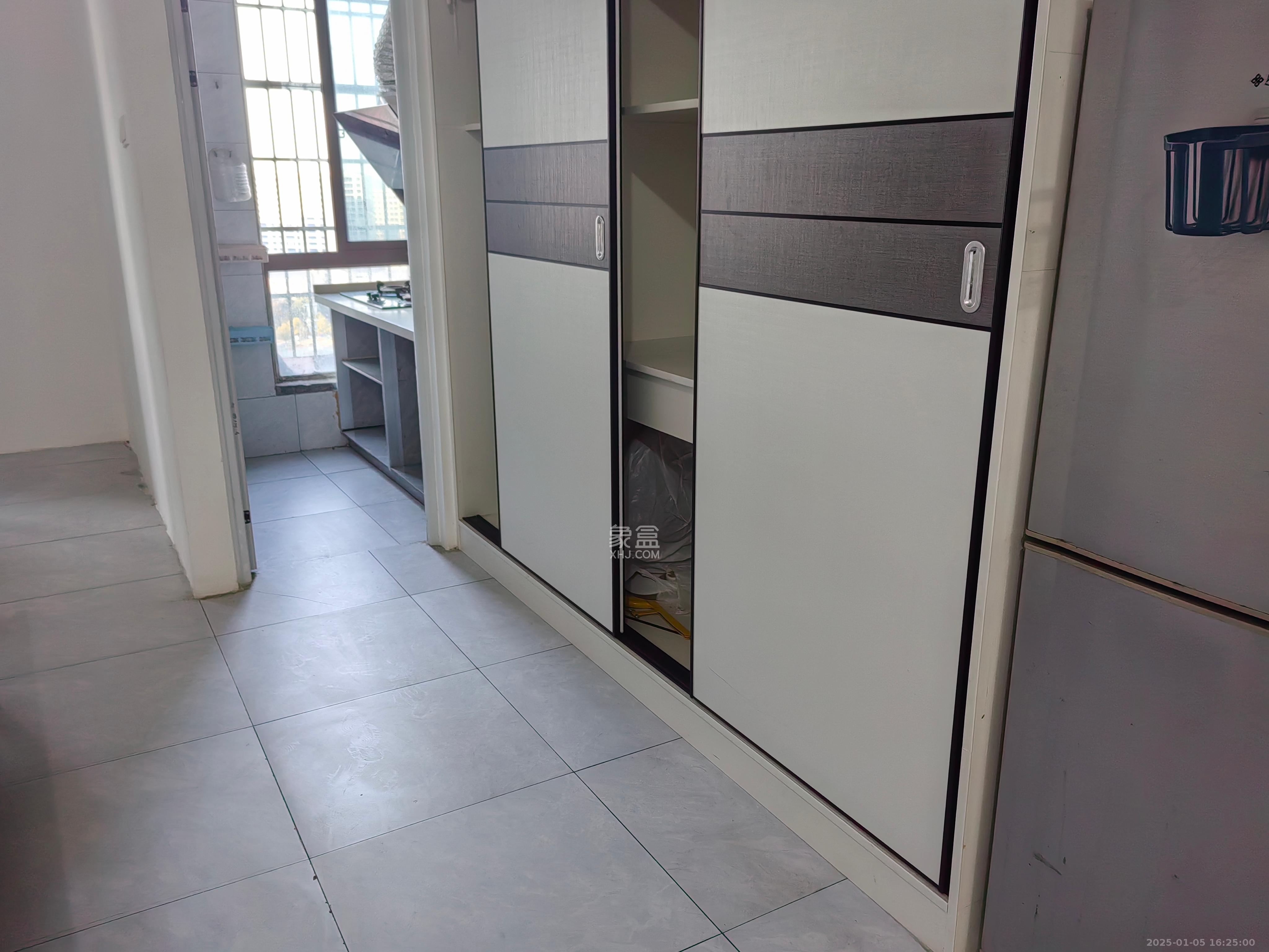 湖湾世景  1室1厅1卫   1200.00元/月室内图