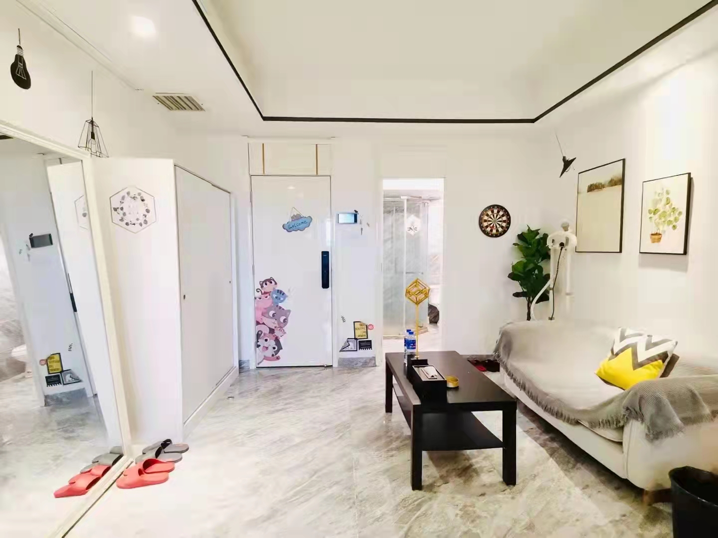 宇建国贸城 1室0厅1卫 90.0万 宇建国贸城 1室0厅1卫 90.0万室内图