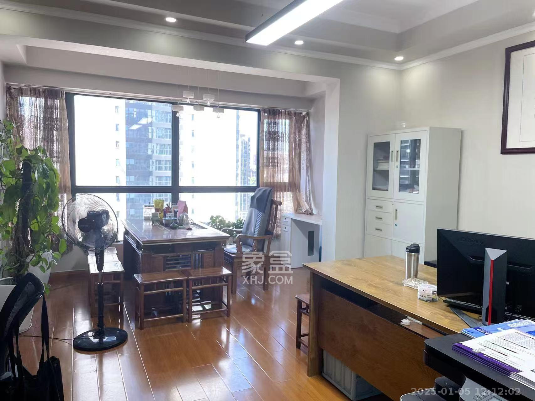 德思勤城市广场(宝格丽公寓) 1室1厅1卫 3500.0元/月 德思勤城市广场(宝格丽公寓) 1室1厅1卫 3500.0元/月室内图