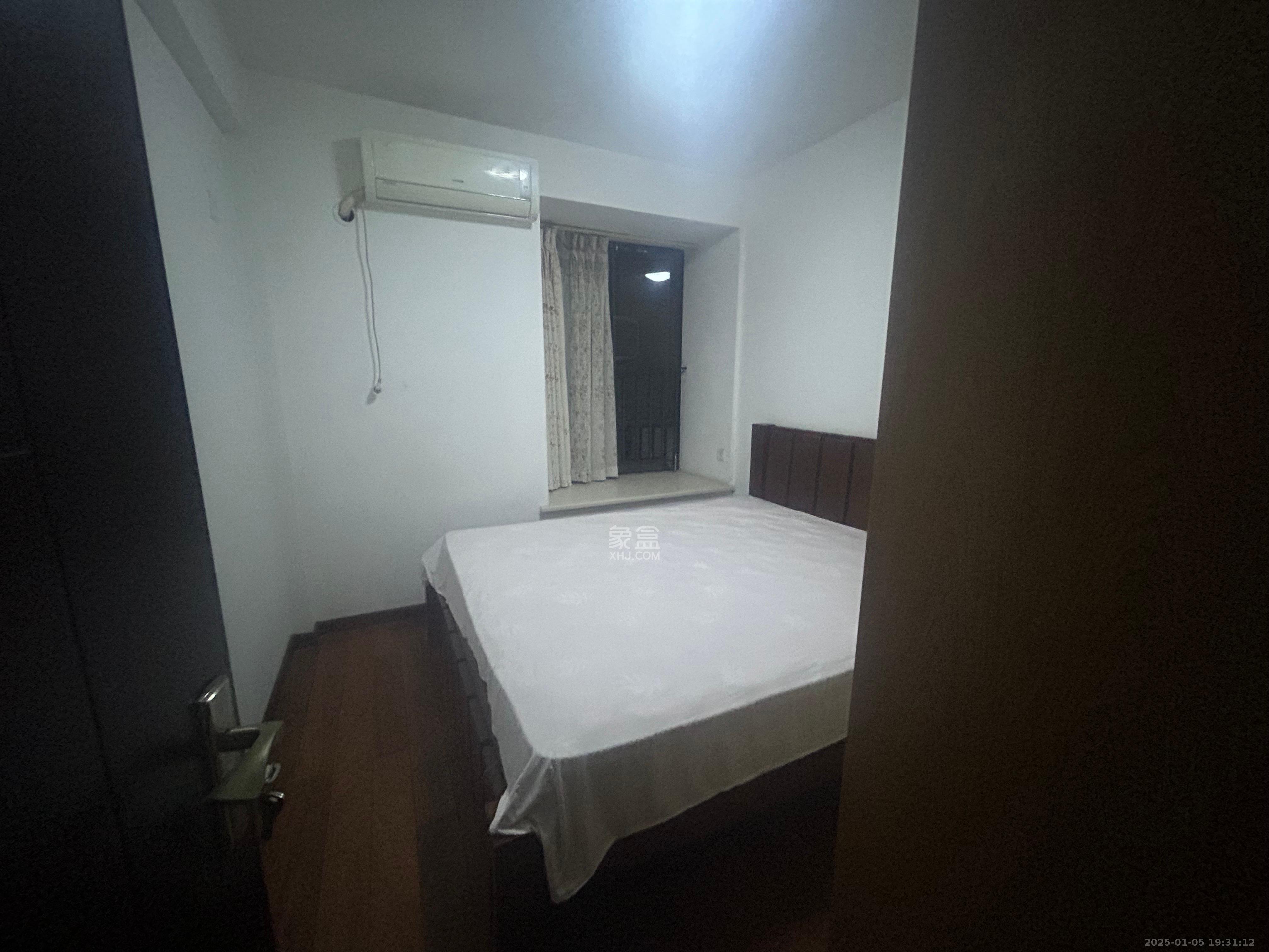 华润凤凰城一期 4室2厅2卫 2600.0元/月 华润凤凰城一期 4室2厅2卫 2600.0元/月室内图