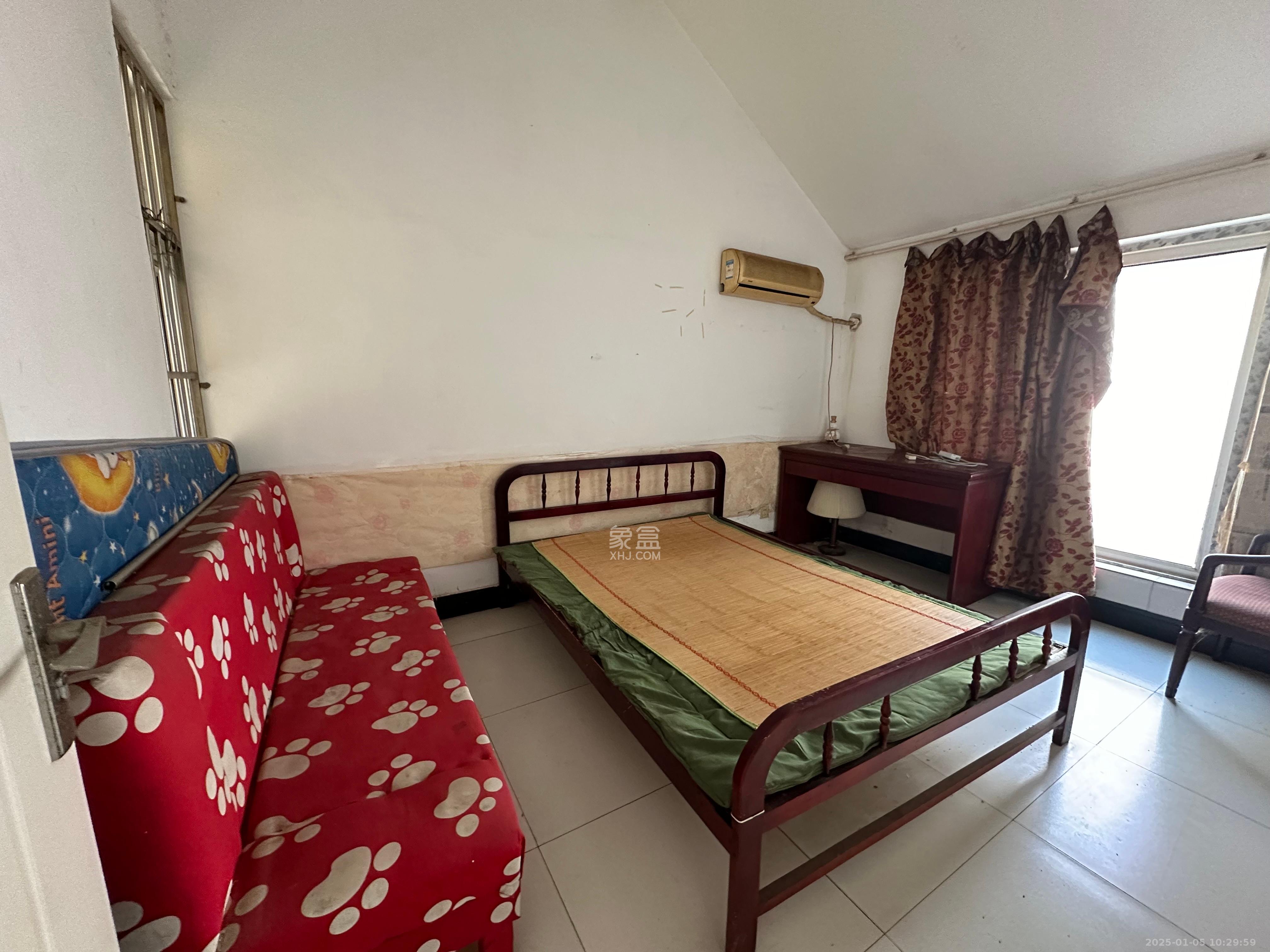 鄱阳小区 2室2厅1卫 1000.0元/月 鄱阳小区 2室2厅1卫 1000.0元/月室内图