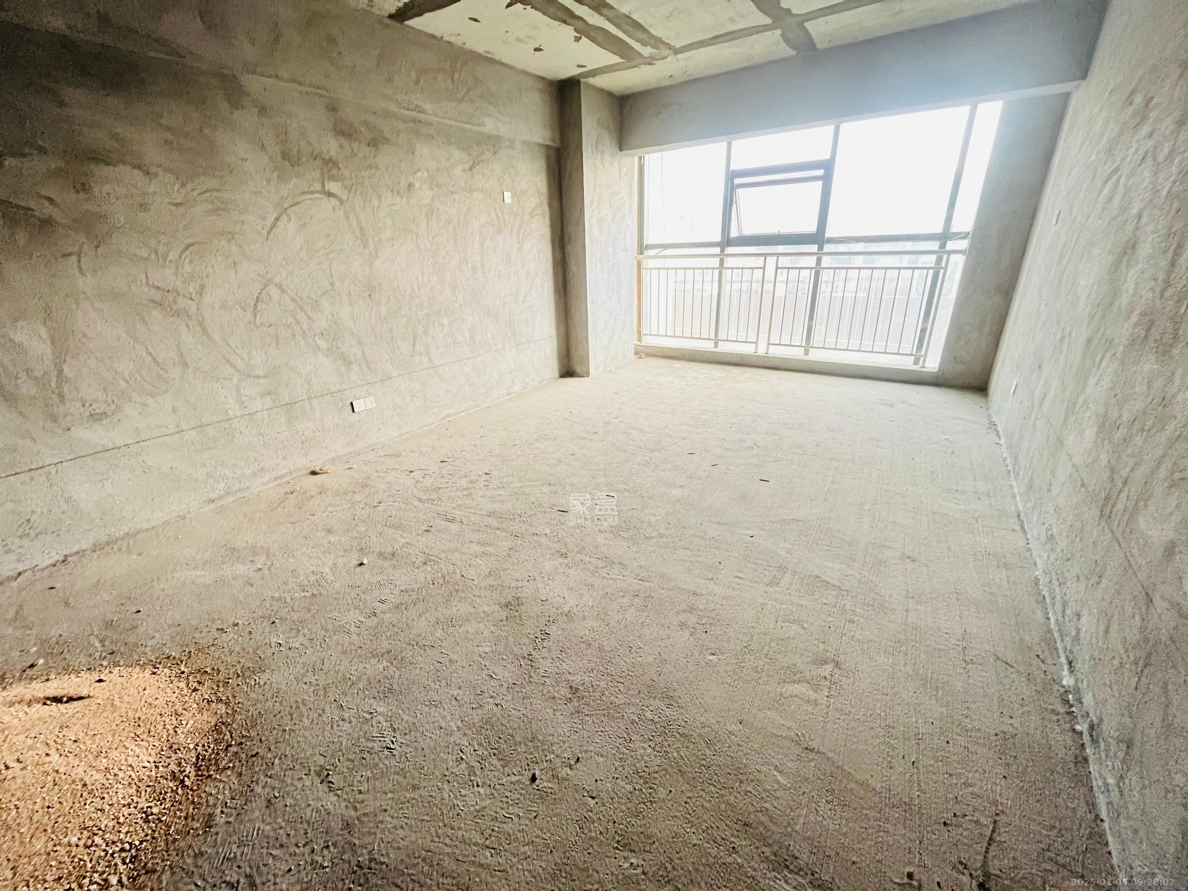 步行街大厦 1室1厅1卫 29.8万 步行街大厦 1室1厅1卫 29.8万客厅