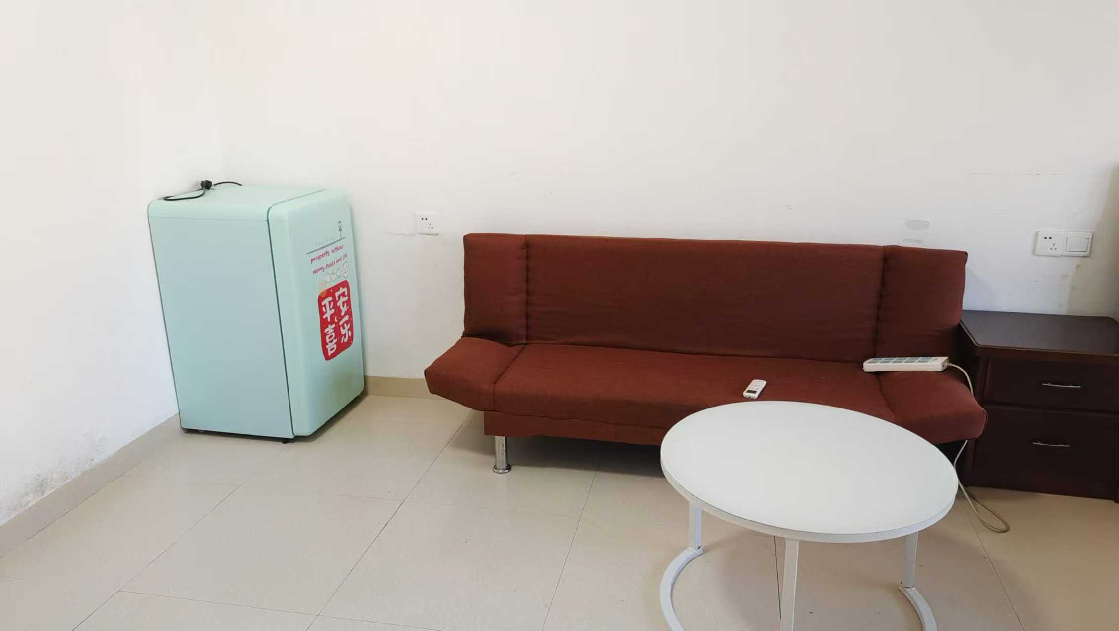 康城上品 1室1厅1卫 1000.0元/月 康城上品 1室1厅1卫 1000.0元/月室内图