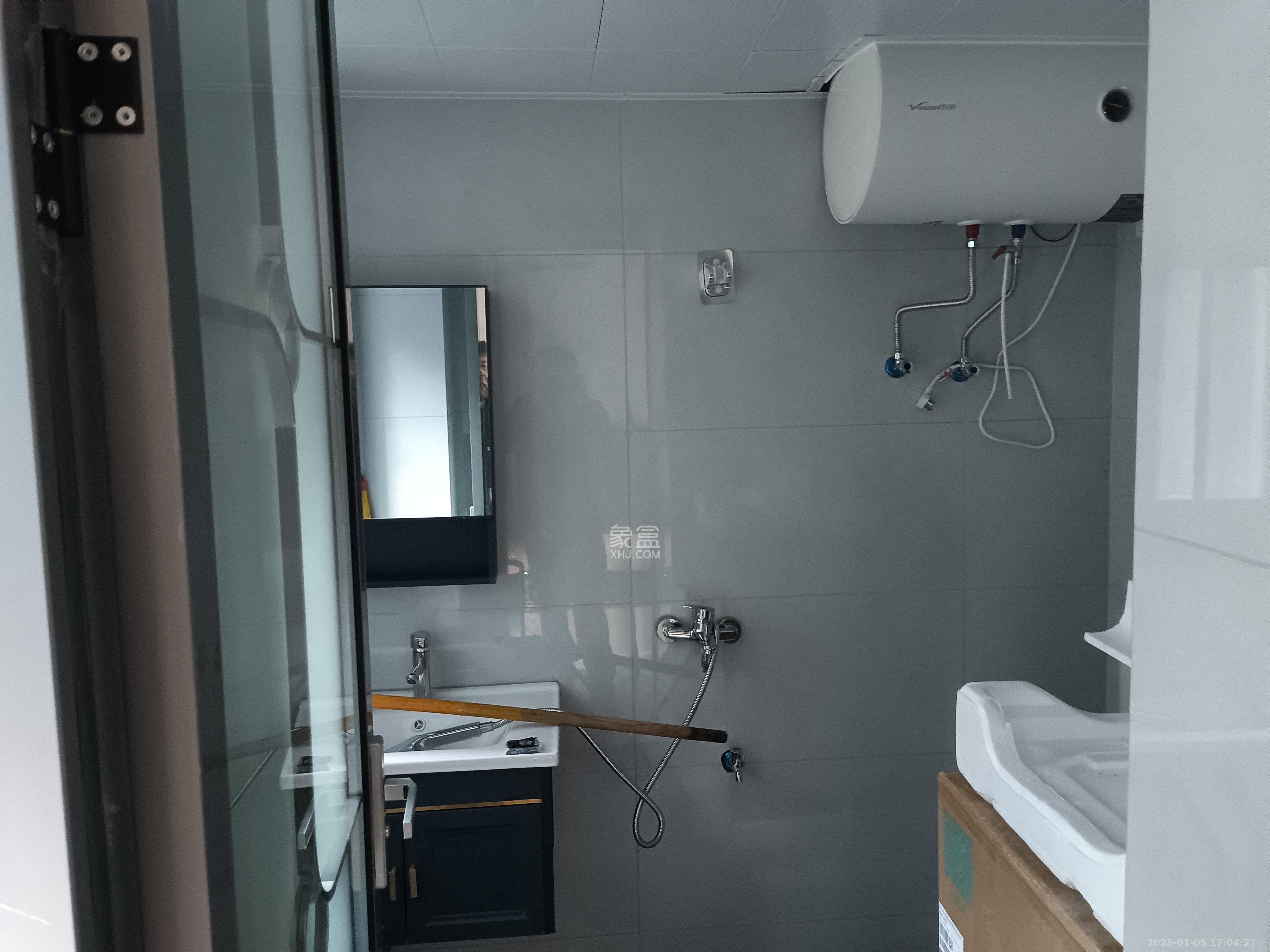 天城泰祥苑 1室2厅2卫 1000.0元/月 天城泰祥苑 1室2厅2卫 1000.0元/月室内图