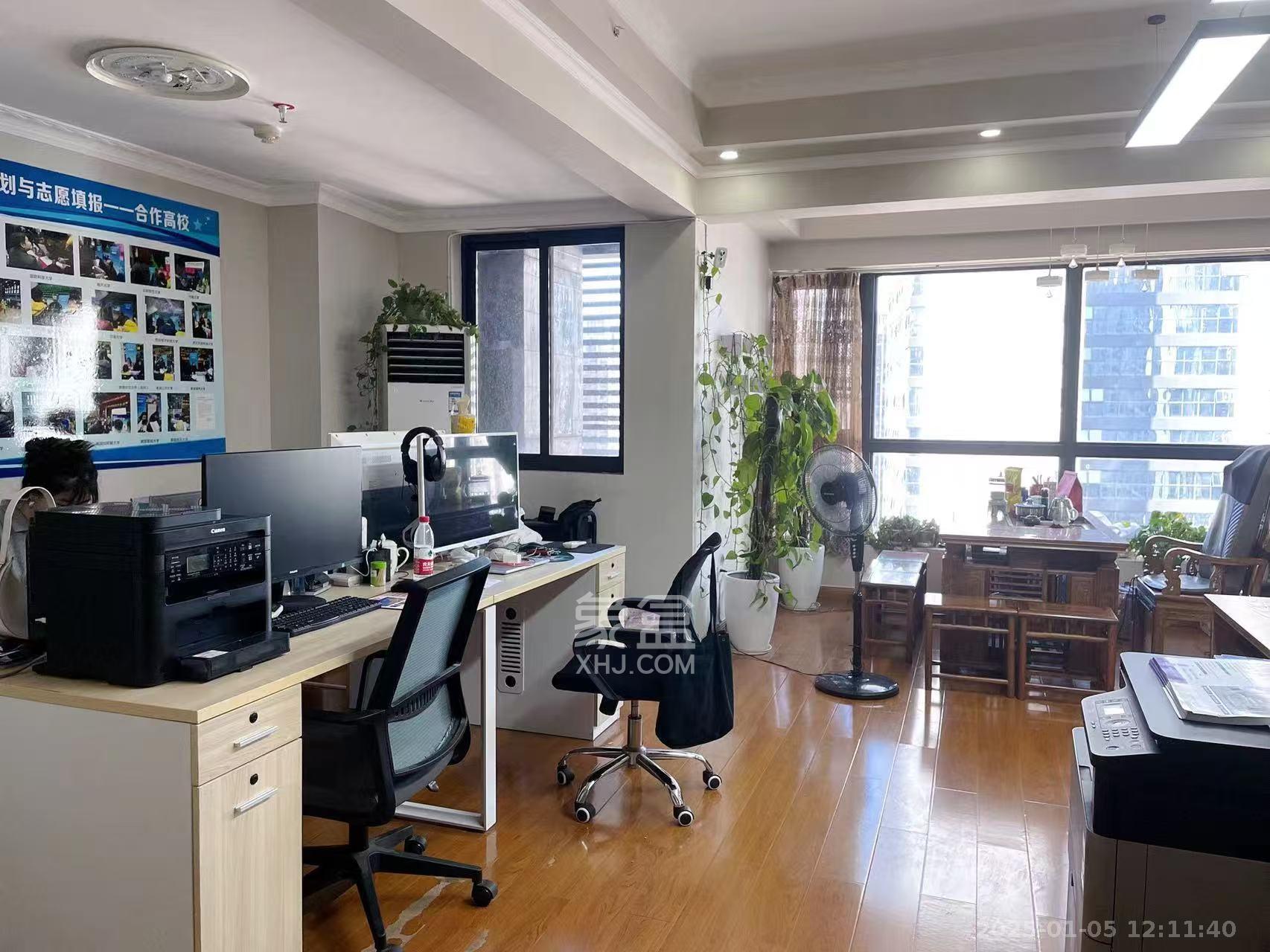 德思勤城市广场(宝格丽公寓) 1室1厅1卫 3500.0元/月 德思勤城市广场(宝格丽公寓) 1室1厅1卫 3500.0元/月室内图