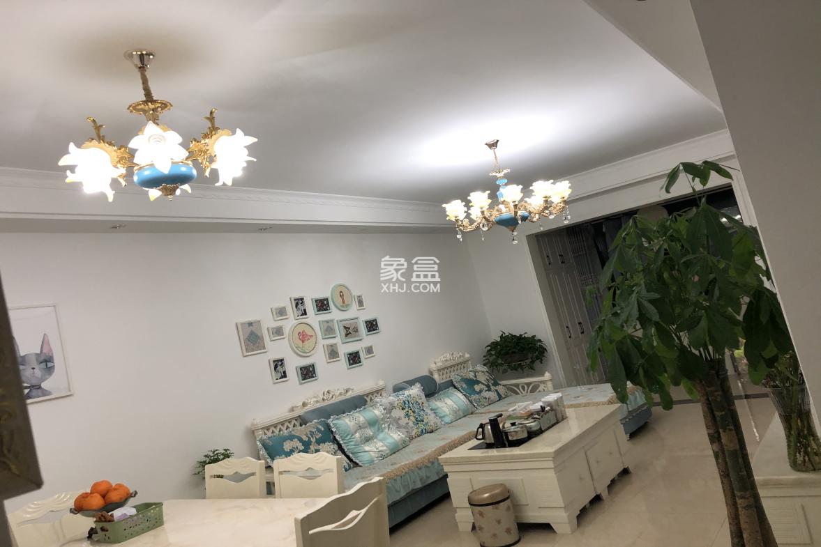 锦绣欣城 2室2厅1卫 48.0万 锦绣欣城 2室2厅1卫 48.0万客厅