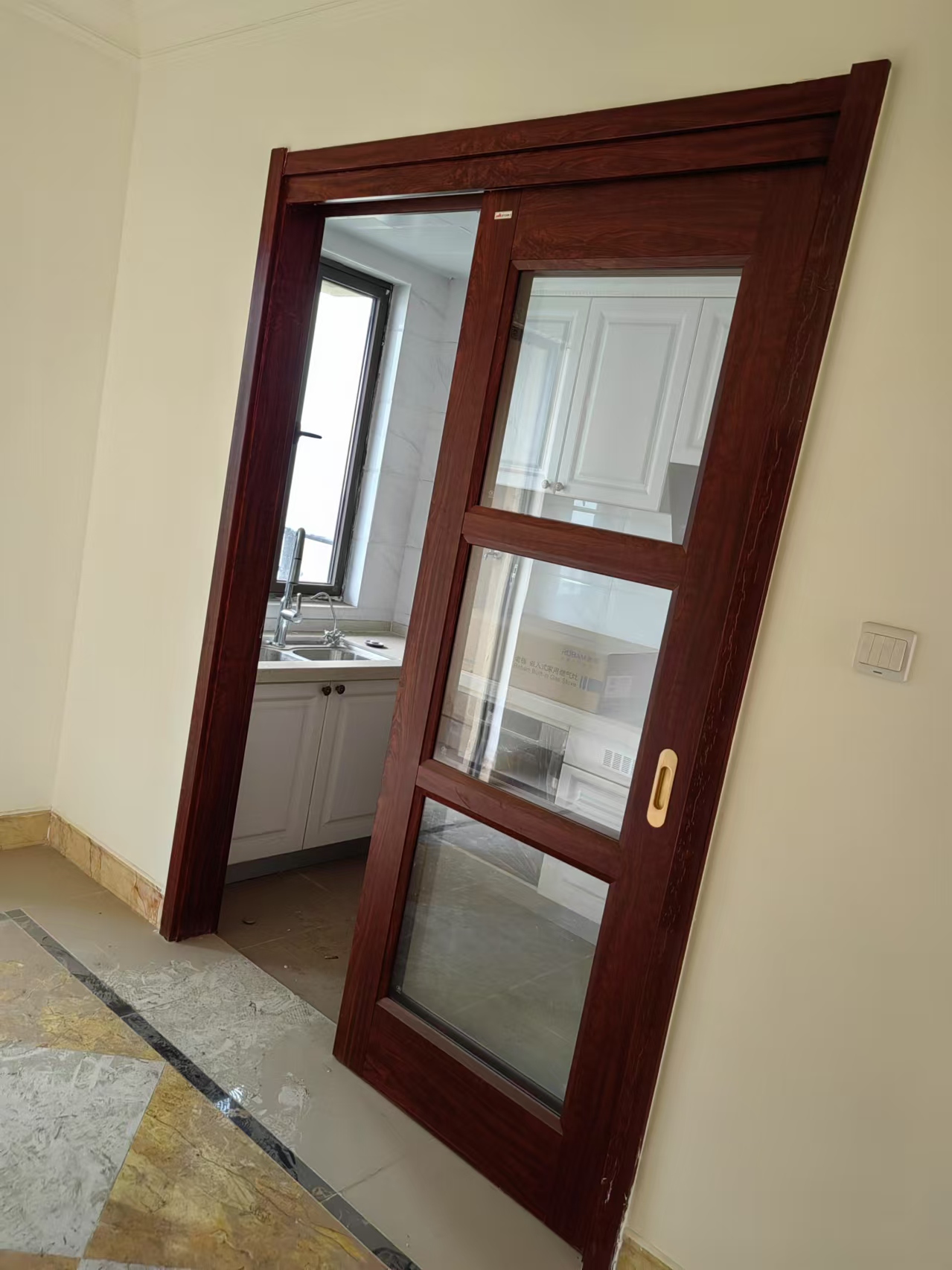 华耀碧桂园十里江湾誉峯 4室1厅1卫 2500.0元/月 华耀碧桂园十里江湾誉峯 4室1厅1卫 2500.0元/月室内图