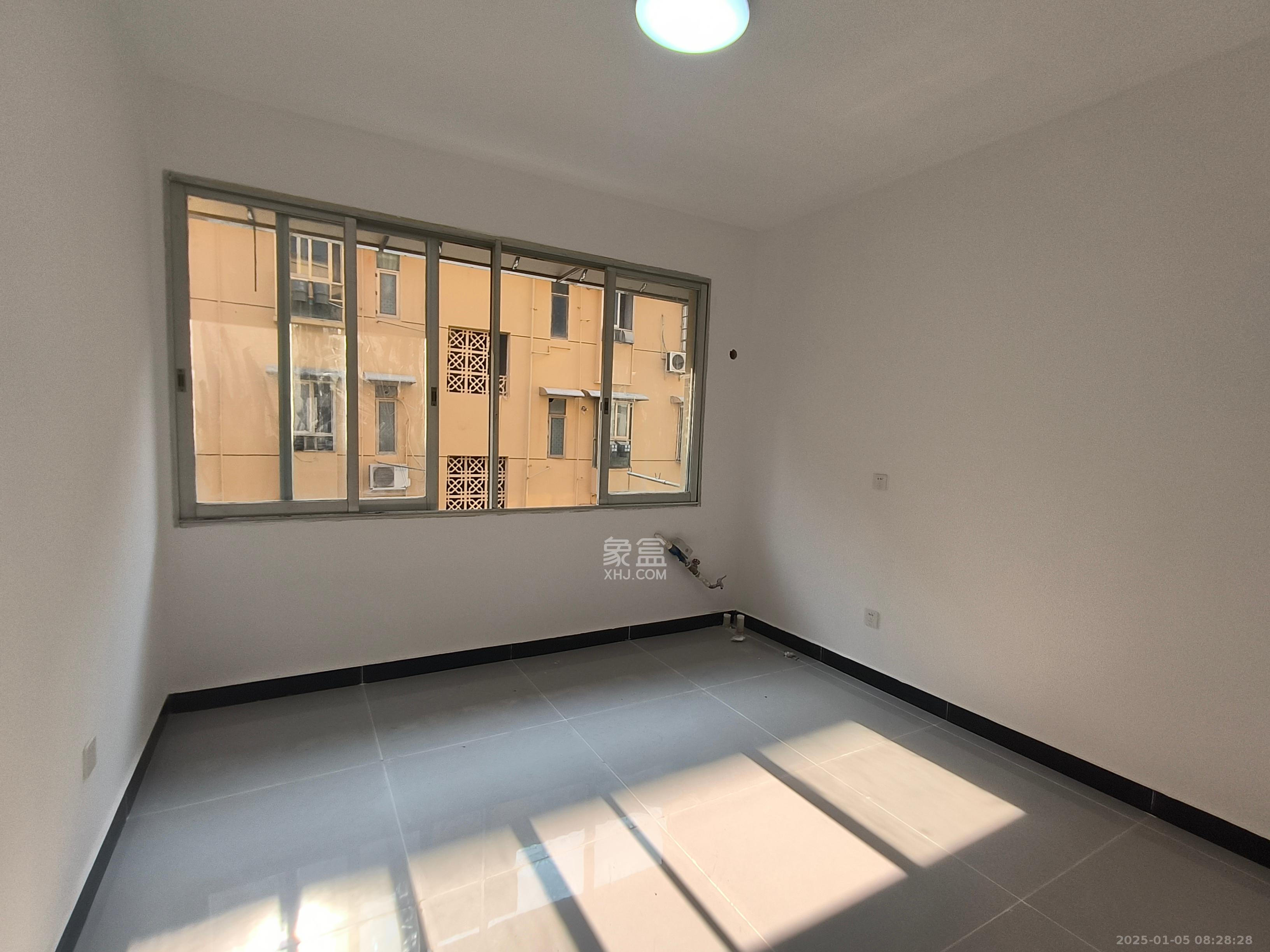 城建科研所宿舍 5室1厅1卫 3200.0元/月 城建科研所宿舍 5室1厅1卫 3200.0元/月室内图