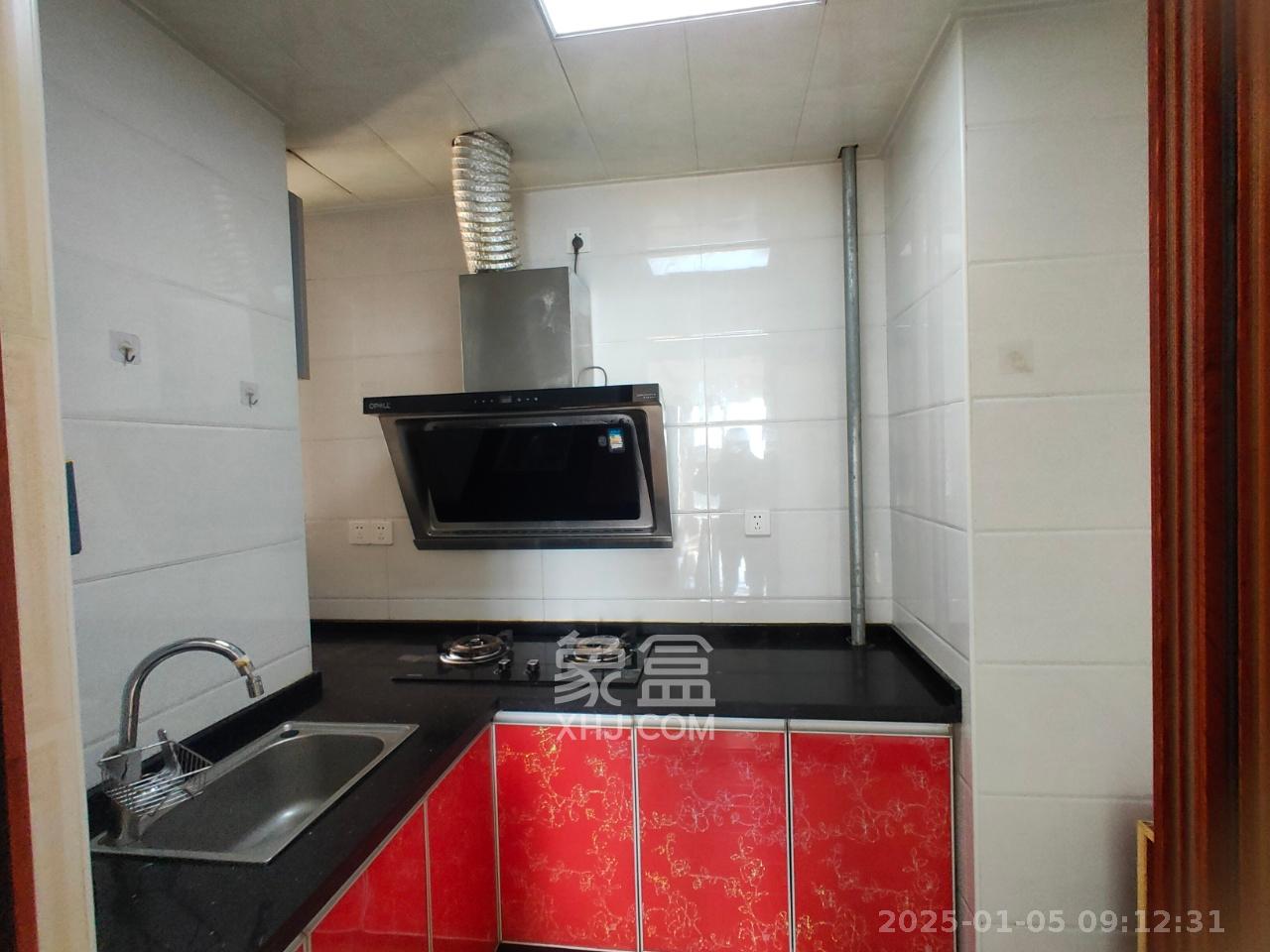 紫鑫御湖湾 3室2厅2卫 1800.0元/月 紫鑫御湖湾 3室2厅2卫 1800.0元/月室内图