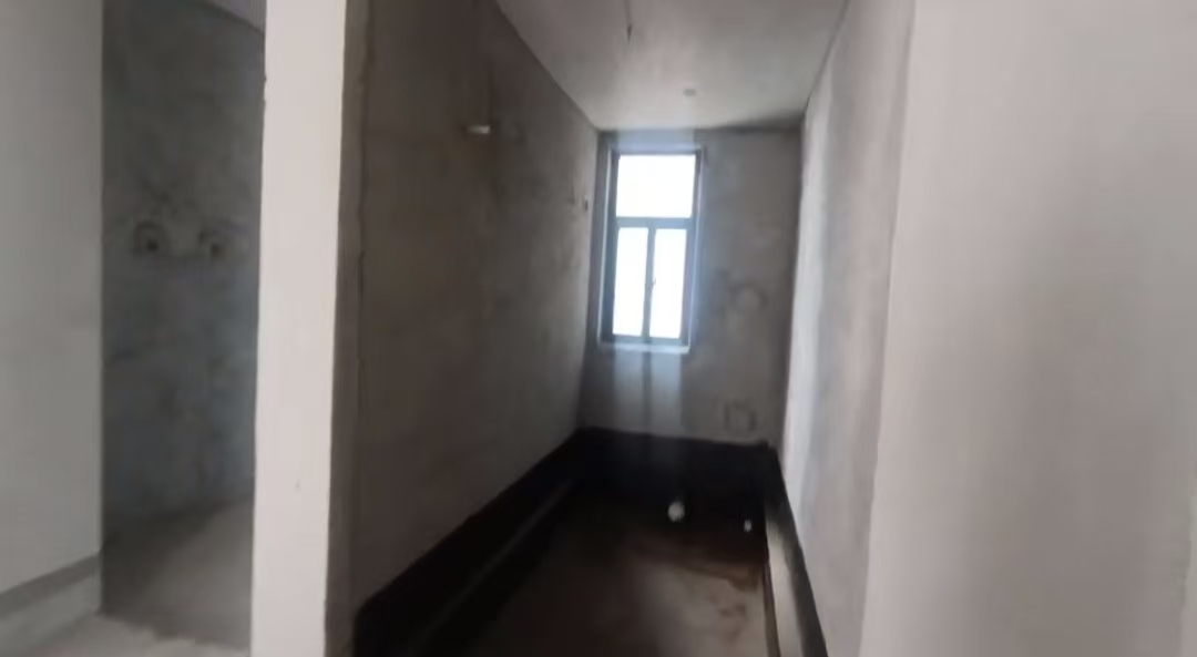 环强御景湾  3室2厅2卫    180.0万 环强御景湾  3室2厅2卫    180.0万室内图