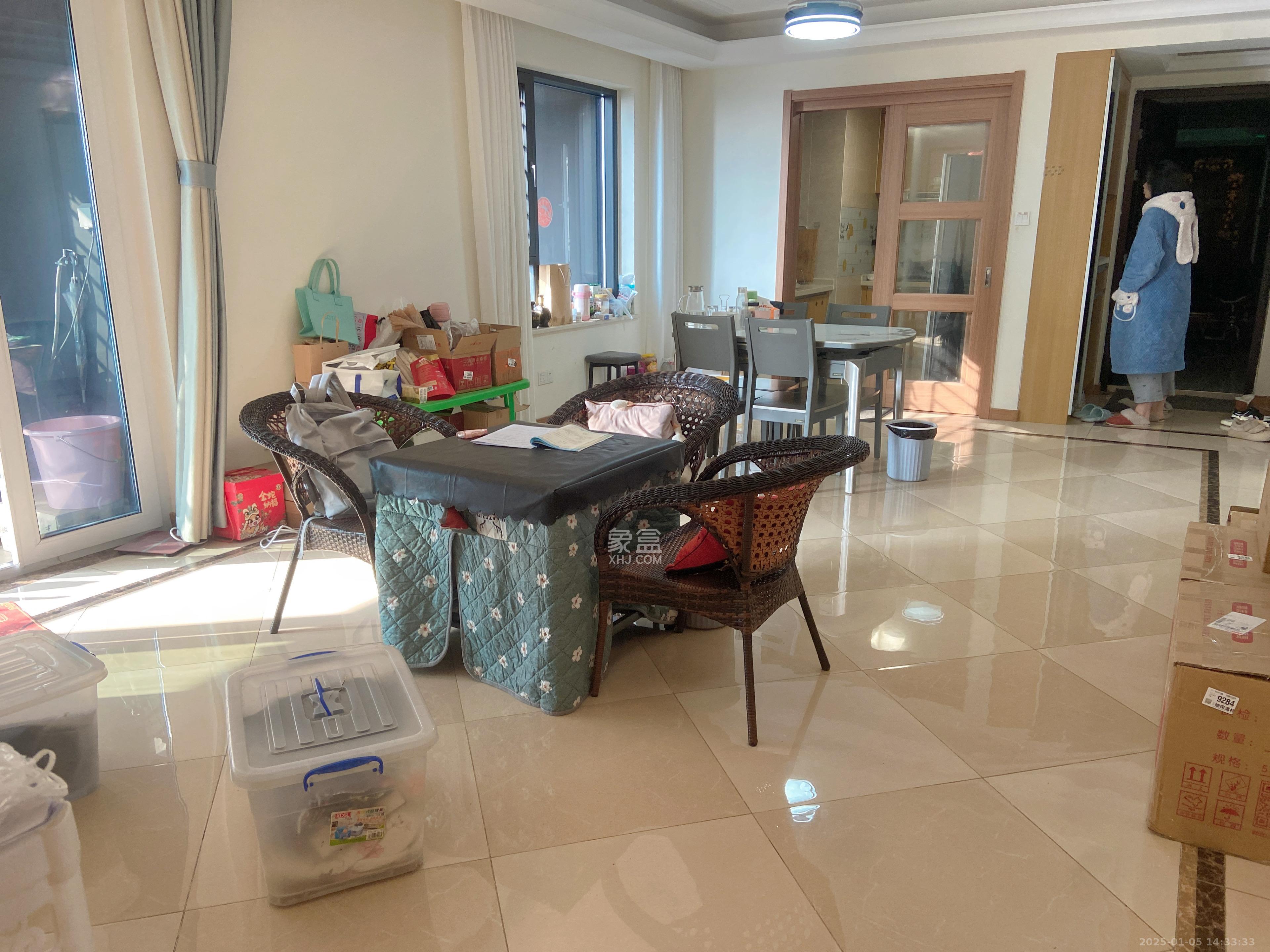 金科集美天辰  3室1厅2卫   2300.00元/月室内图