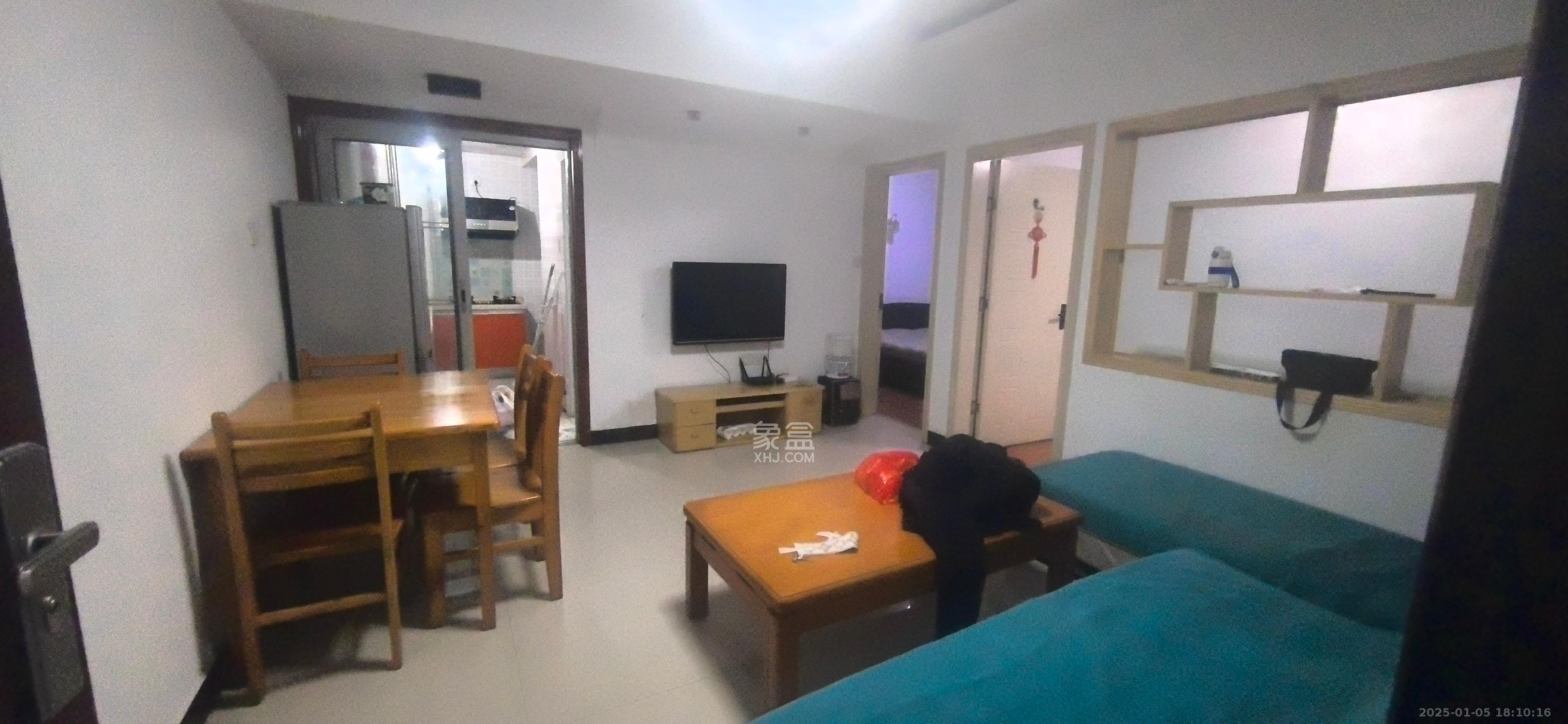 山水华景  1室1厅1卫   2000.00元/月室内图