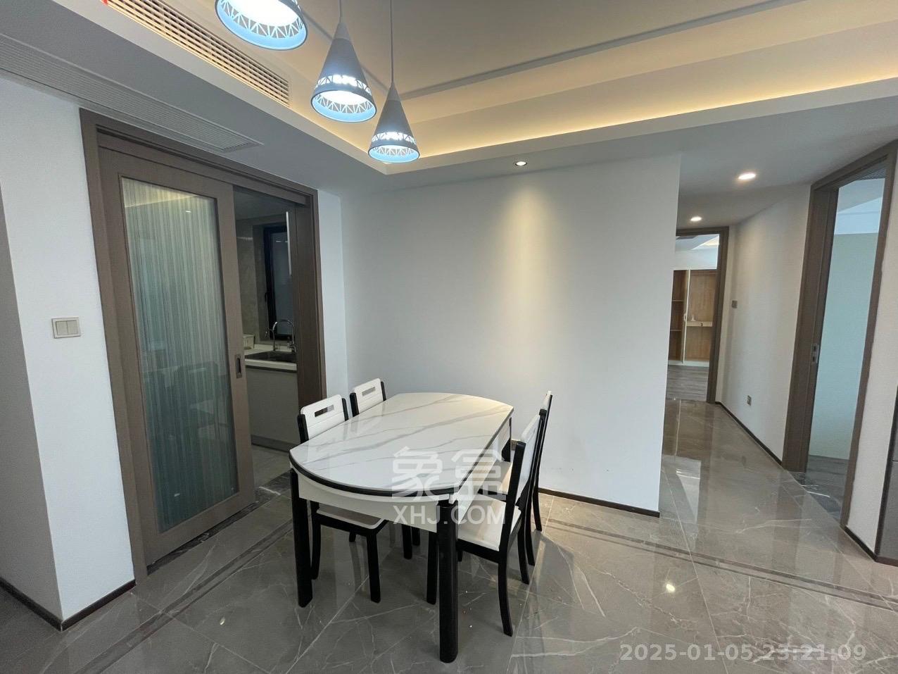 金茂建发泊悦  3室2厅2卫   3600.00元/月室内图