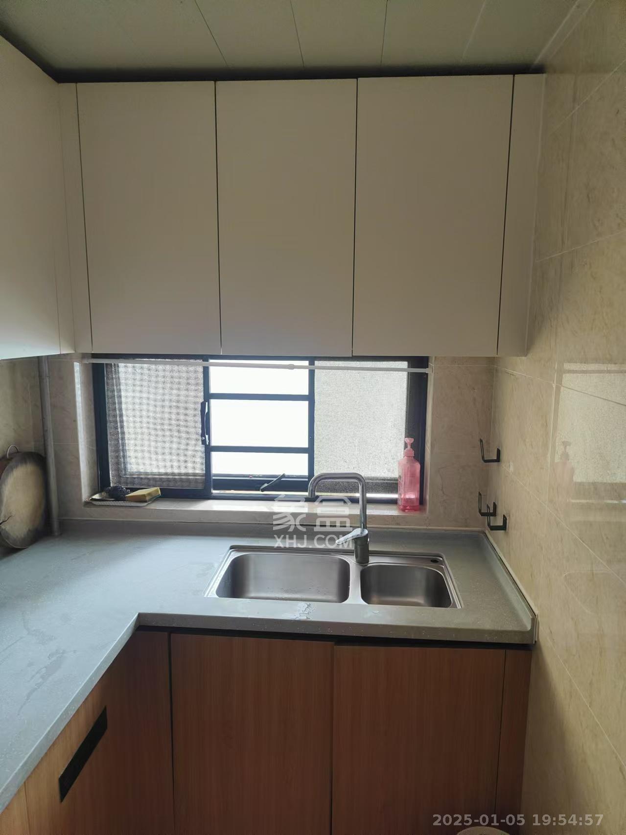 万科魅力之城 3室2厅2卫 2500.0元/月 万科魅力之城 3室2厅2卫 2500.0元/月室内图