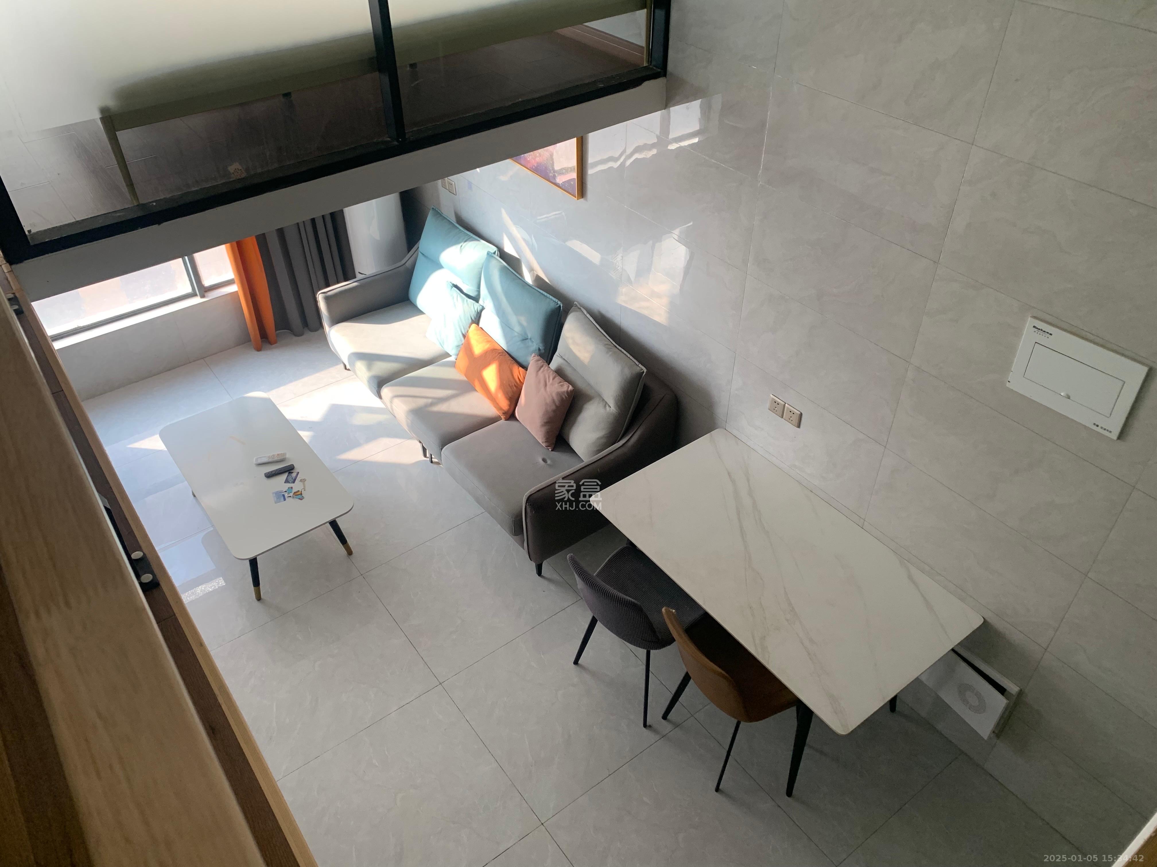 荣盛花语书苑 2室1厅1卫 2600.0元/月 荣盛花语书苑 2室1厅1卫 2600.0元/月室内图