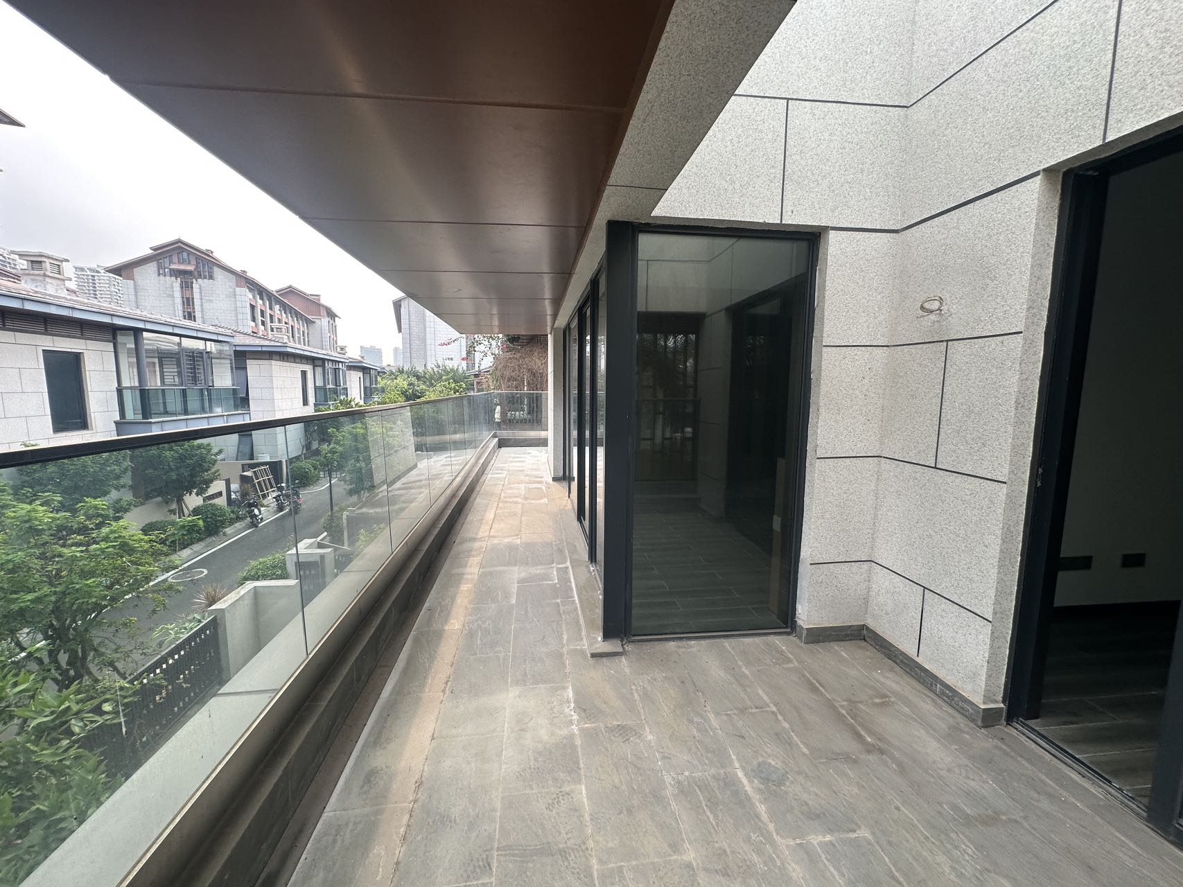 鲁能海蓝公馆  3室2厅4卫    10500.0元/月室内图
