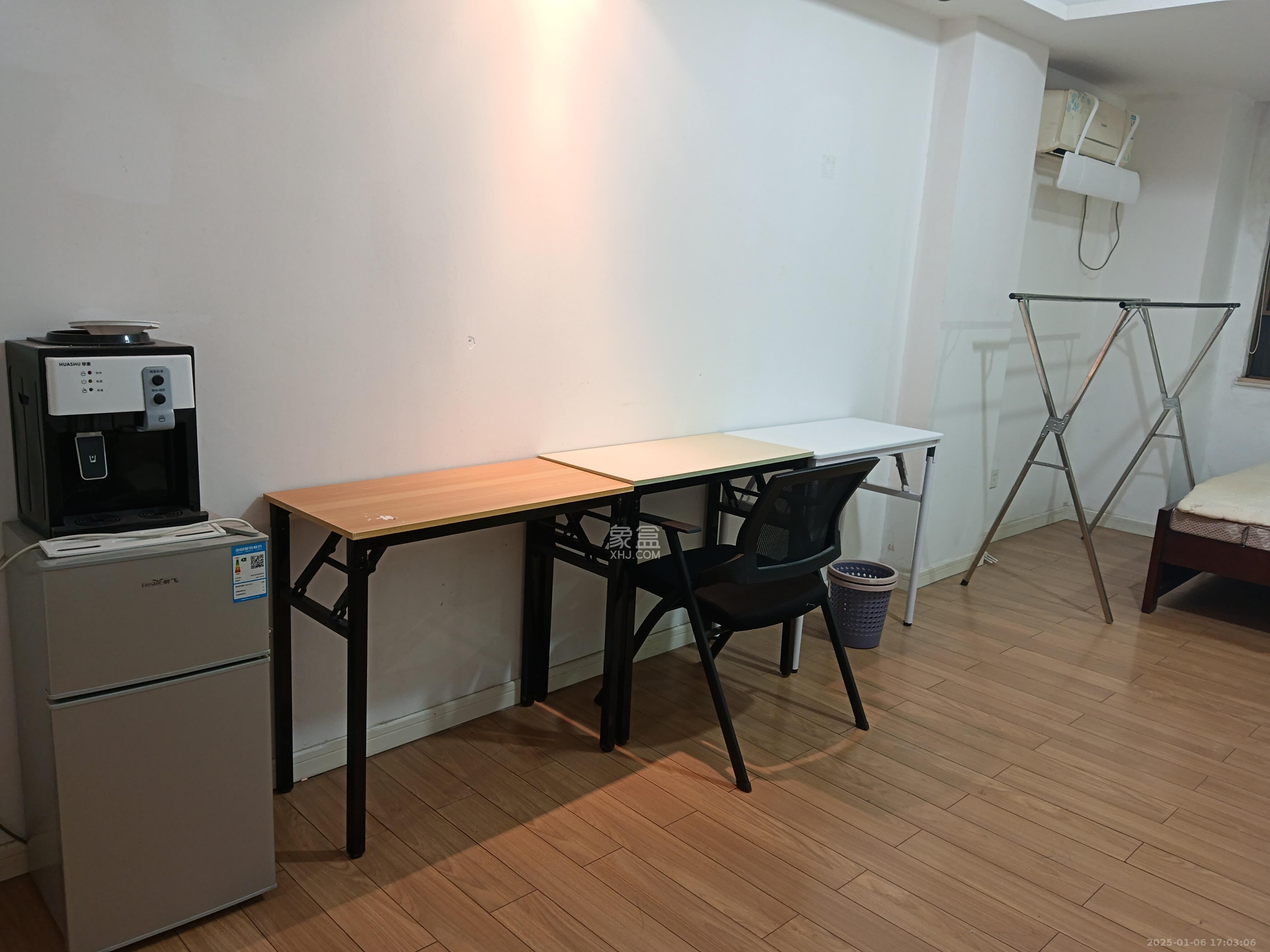 米兰春天 1室1厅1卫 1000.0元/月 米兰春天 1室1厅1卫 1000.0元/月室内图