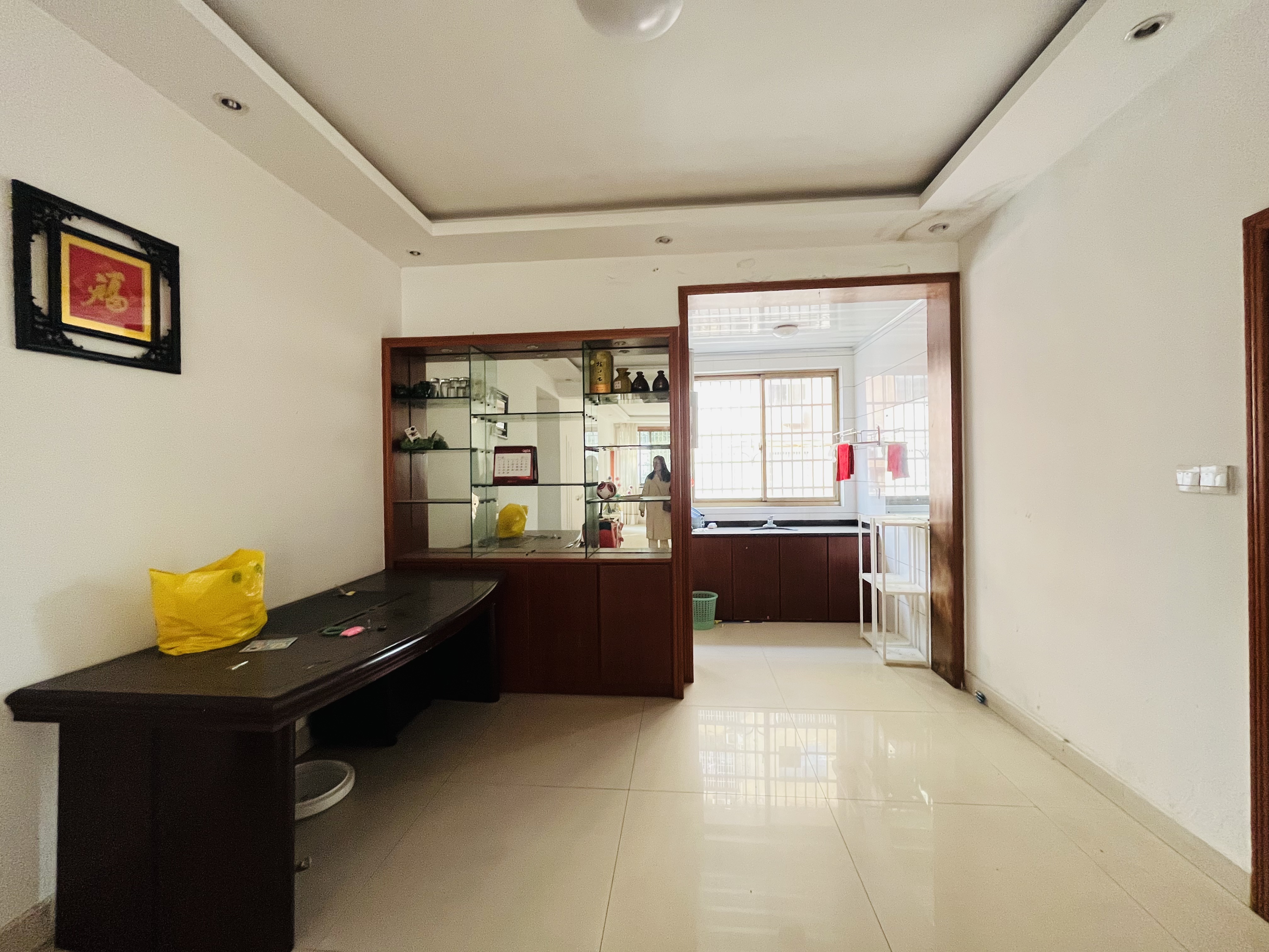 春晓小区 4室2厅2卫 1800.0元/月 春晓小区 4室2厅2卫 1800.0元/月室内图