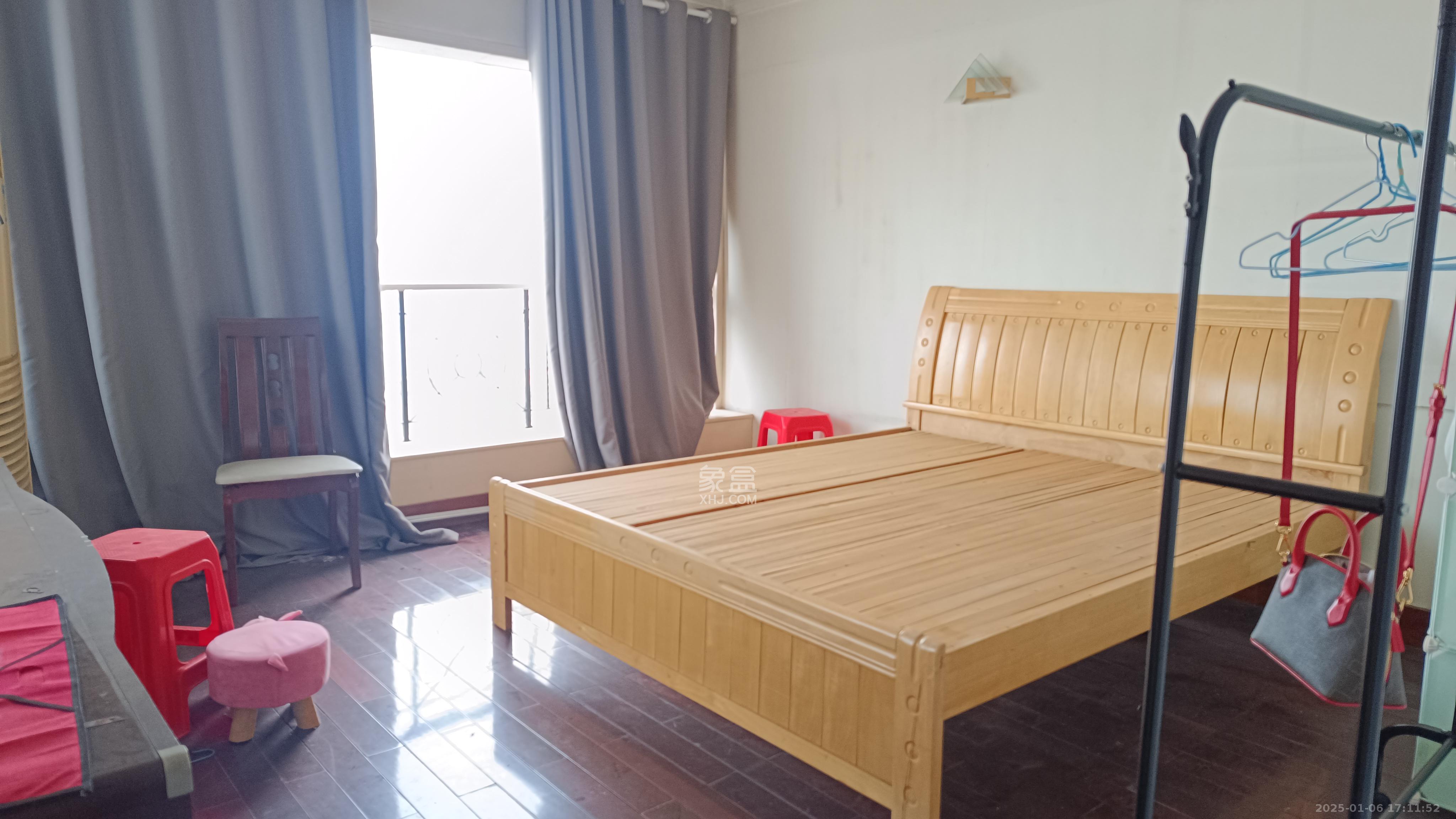 狮子山一片  4室2厅2卫    1700.0元/月 狮子山一片  4室2厅2卫    1700.0元/月室内图