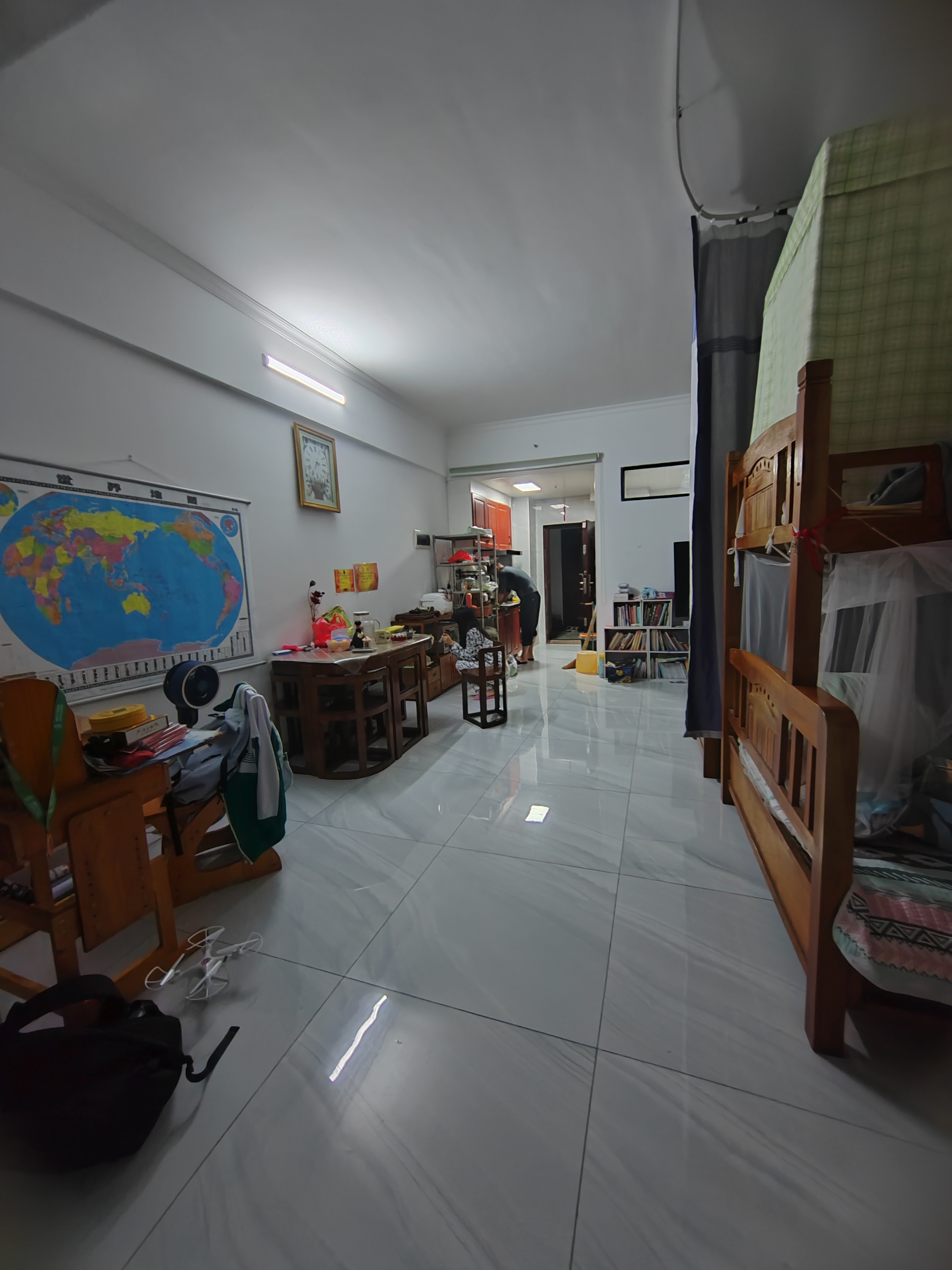 蓝海瑞园  1室2厅1卫    82.0万 蓝海瑞园  1室2厅1卫    82.0万