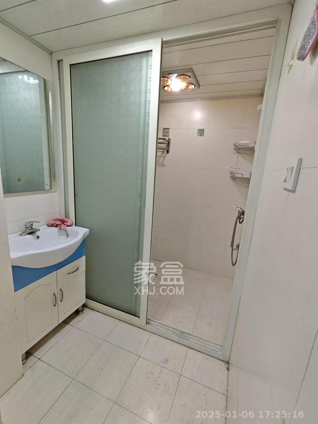 巧克力空间（建鸿达现代大厦）  3室1厅1卫   1700.00元/月室内图