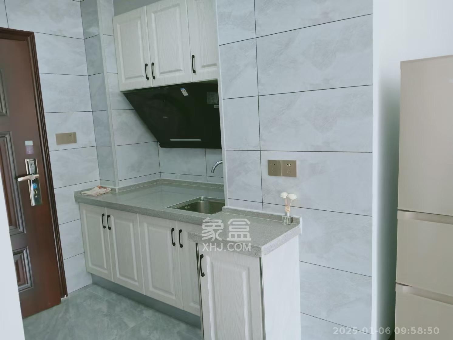 中南国际眼镜城(中伟商业中心) 1室0厅0卫 1400.0元/月 中南国际眼镜城(中伟商业中心) 1室0厅0卫 1400.0元/月室内图