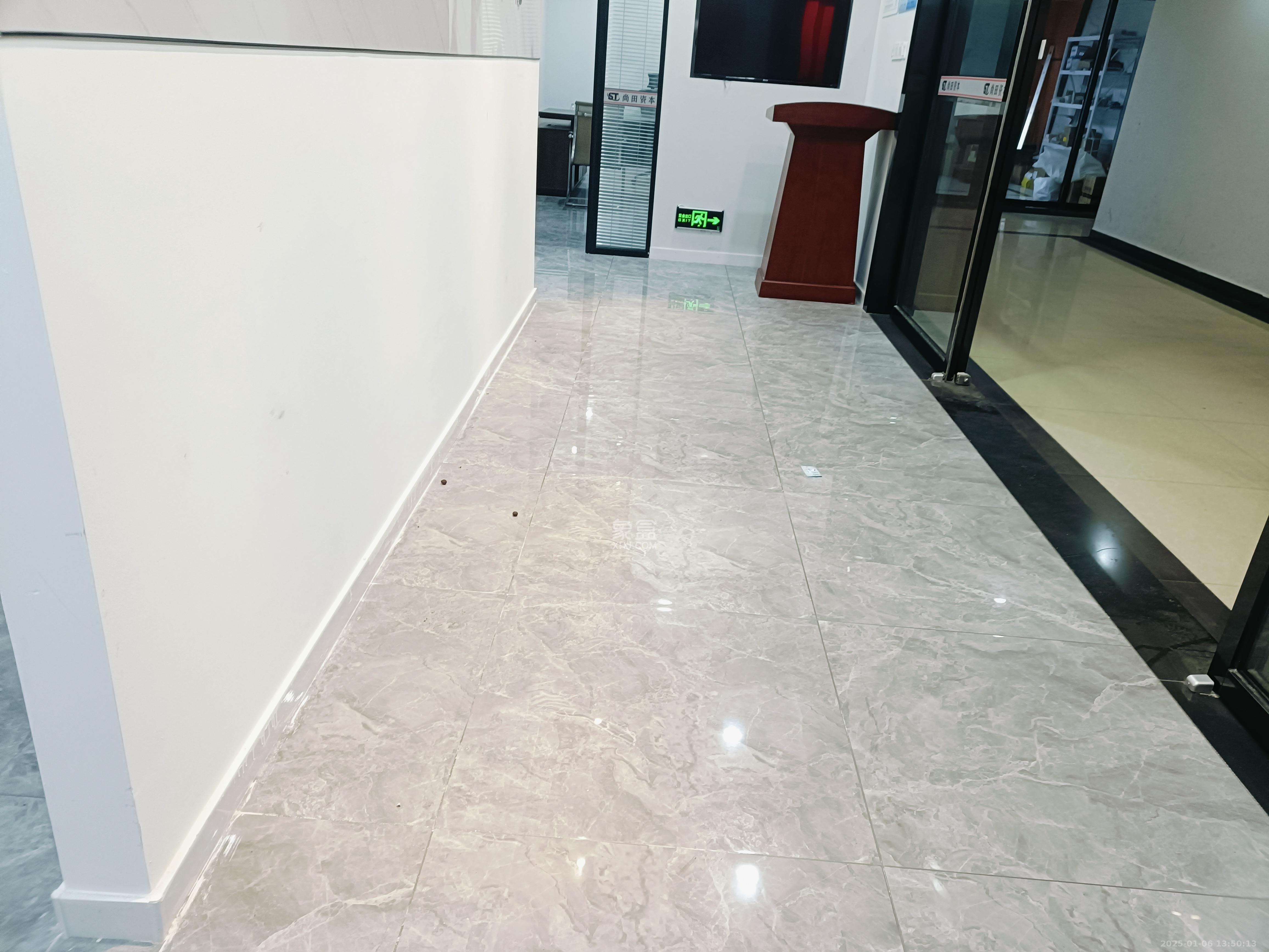 铭诚绿谷智慧产业园   238.99㎡      8000.0元/月室内图