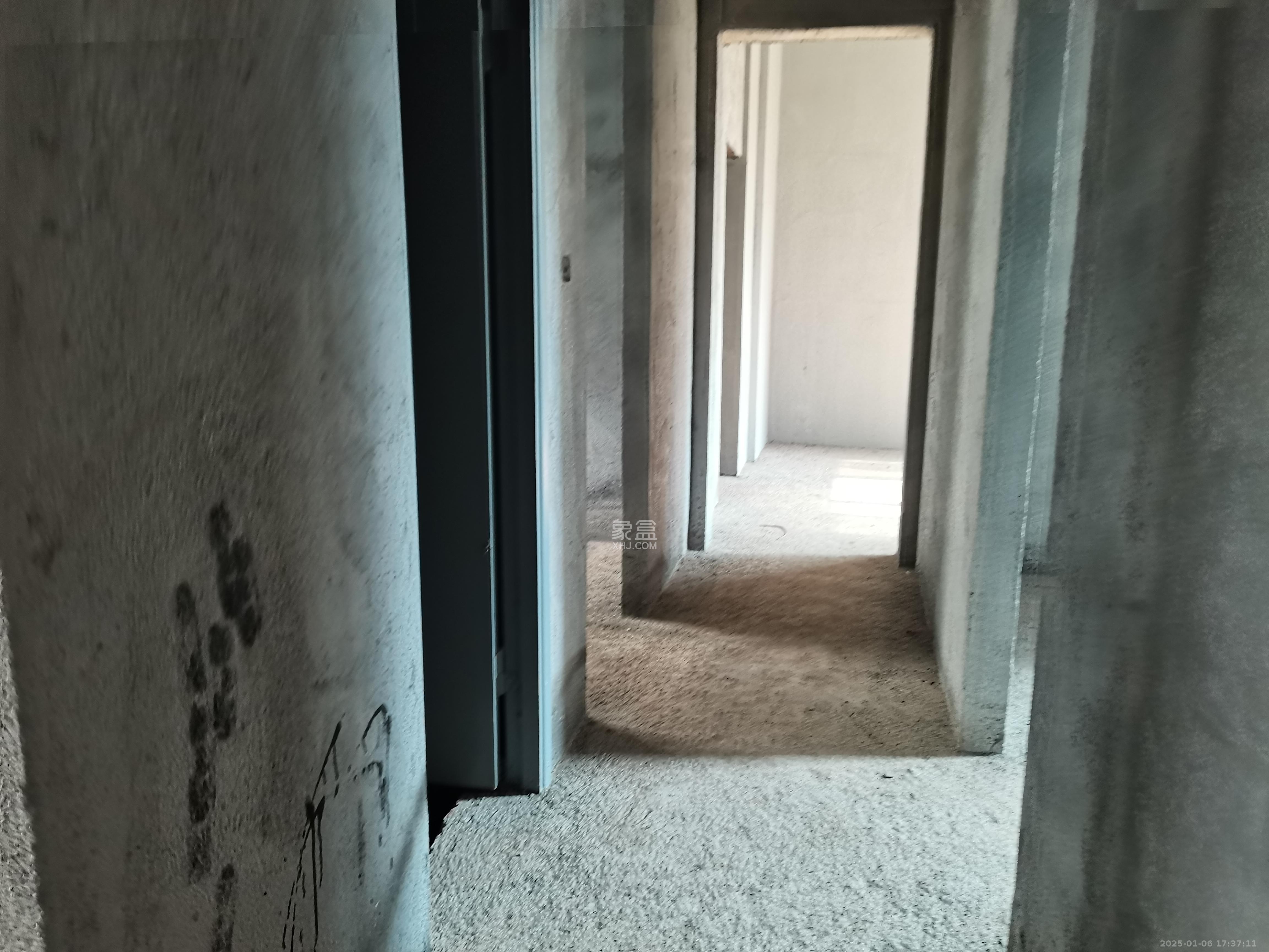 岭福家苑(天心佳苑) 3室2厅2卫 3000.0元/月 岭福家苑(天心佳苑) 3室2厅2卫 3000.0元/月室内图