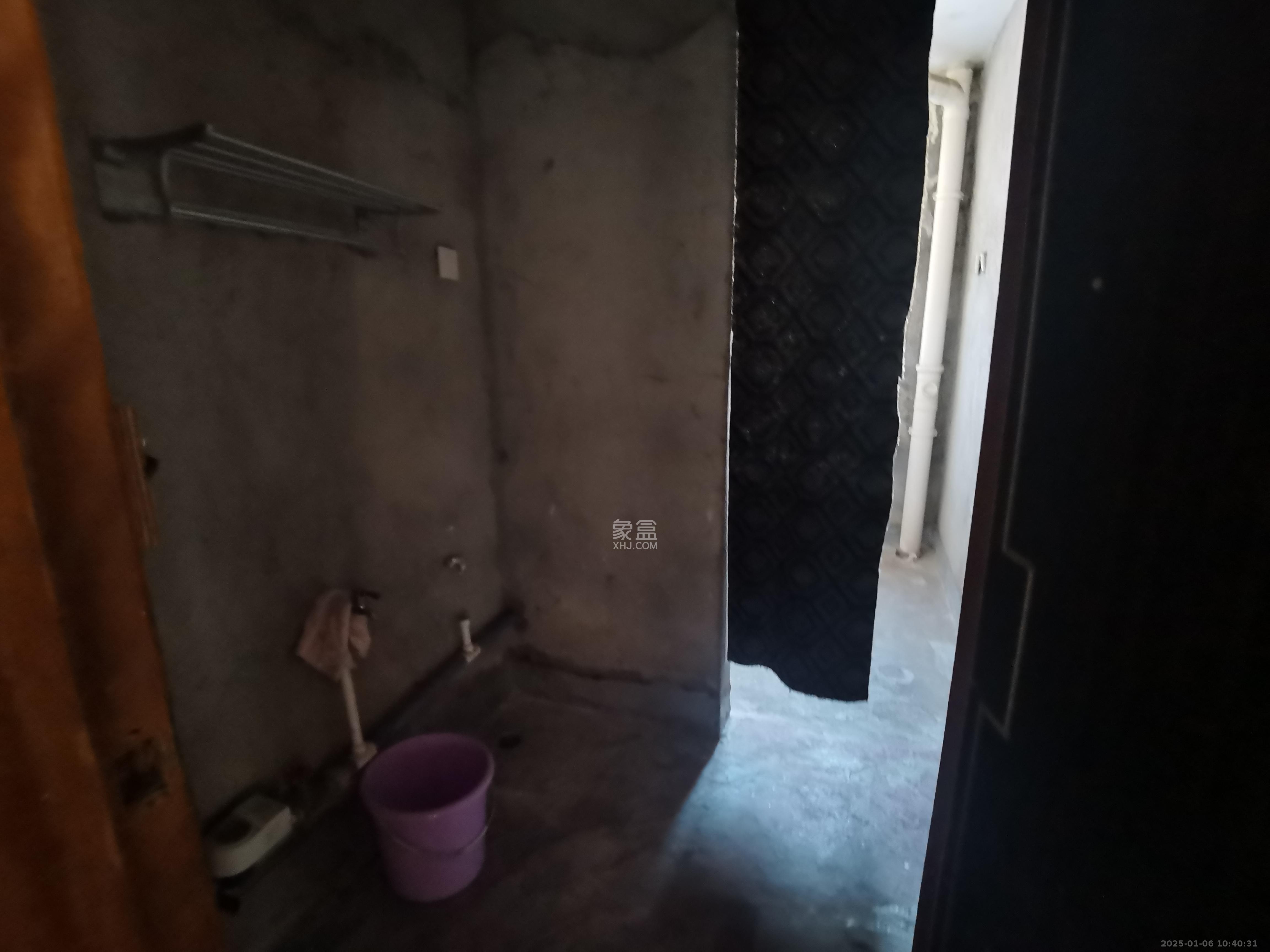 阳明山庄 5室2厅2卫 2800.0元/月 阳明山庄 5室2厅2卫 2800.0元/月室内图