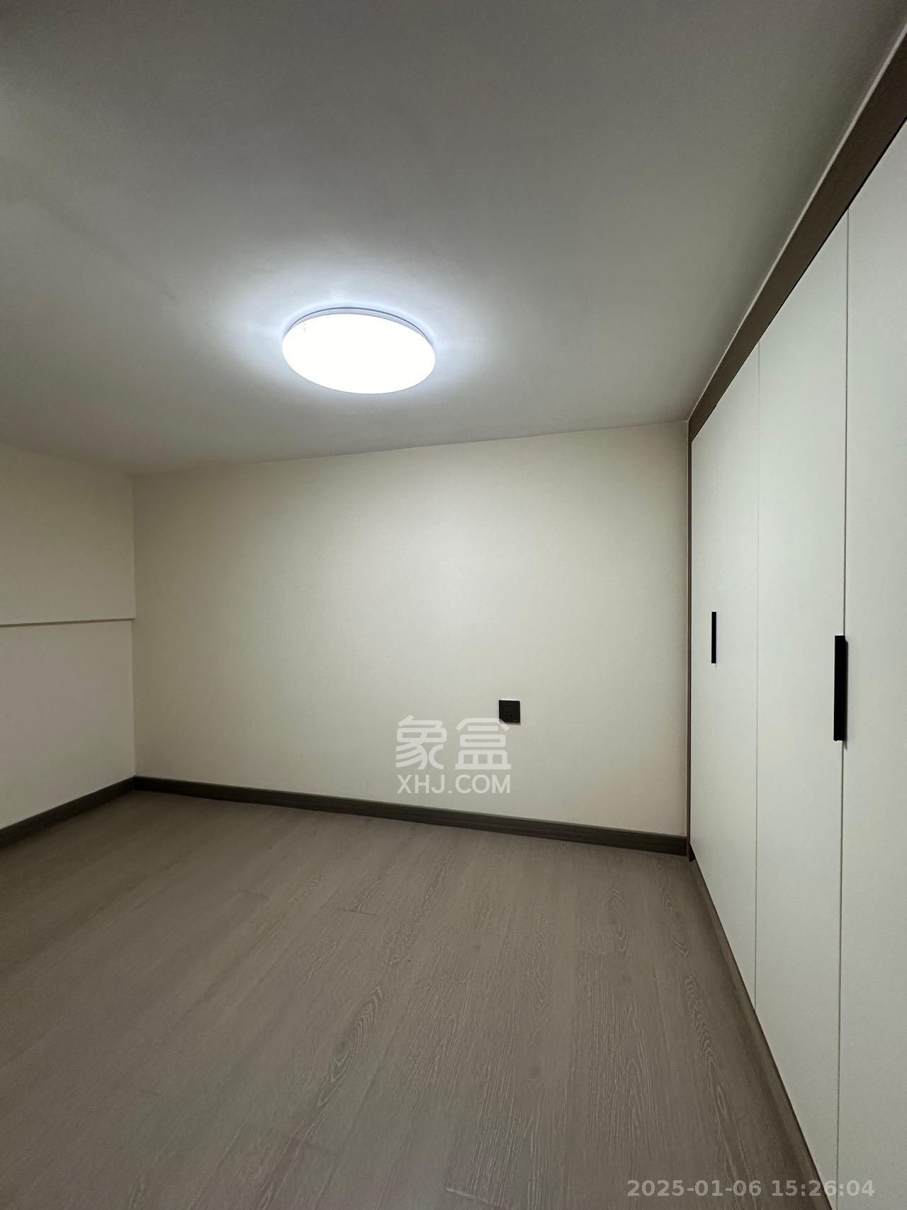 保利天禧EF区  2室1厅1卫   3200.00元/月室内图