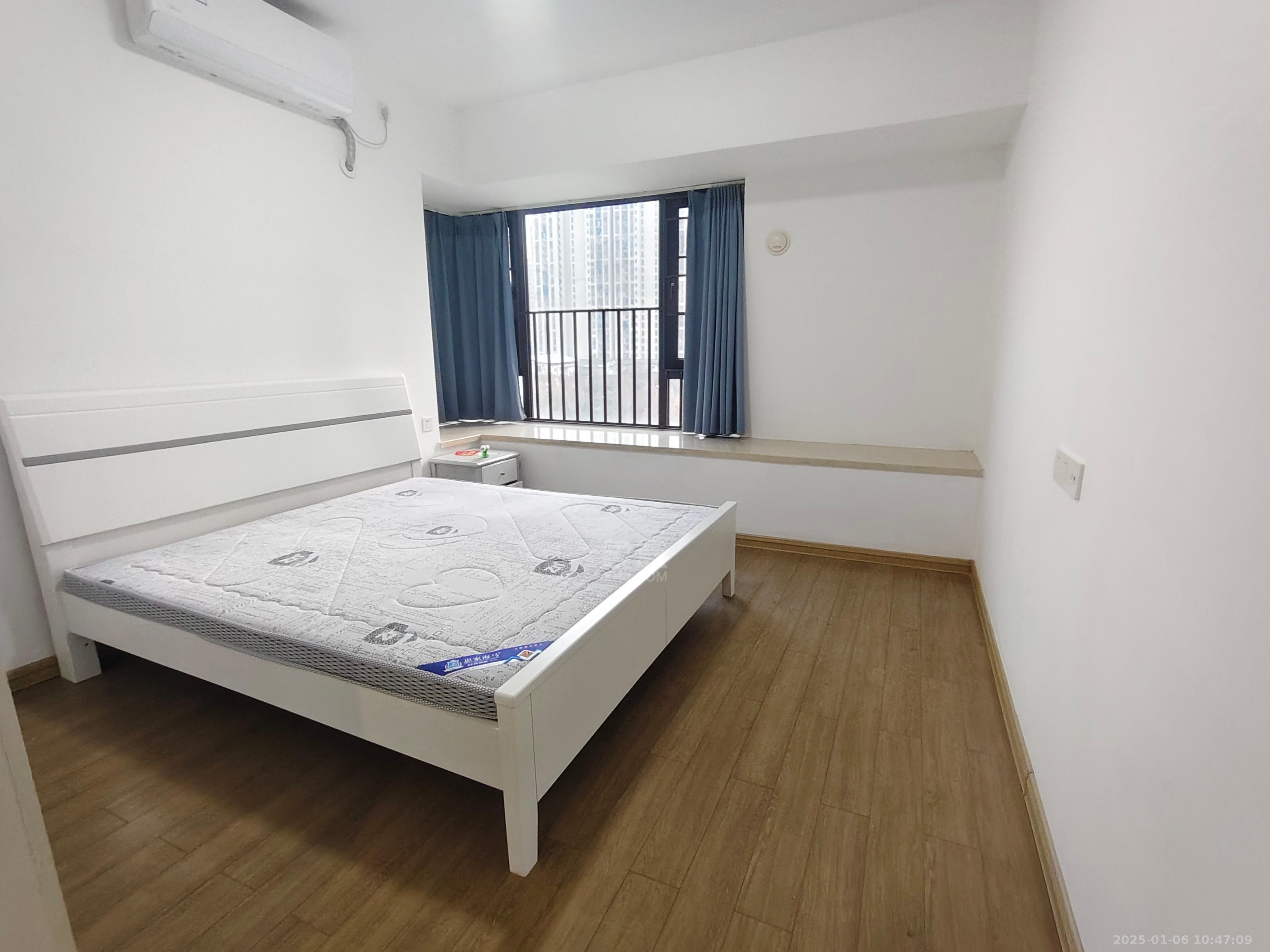 东部美的城 4室2厅1卫 2200.0元/月 东部美的城 4室2厅1卫 2200.0元/月室内图