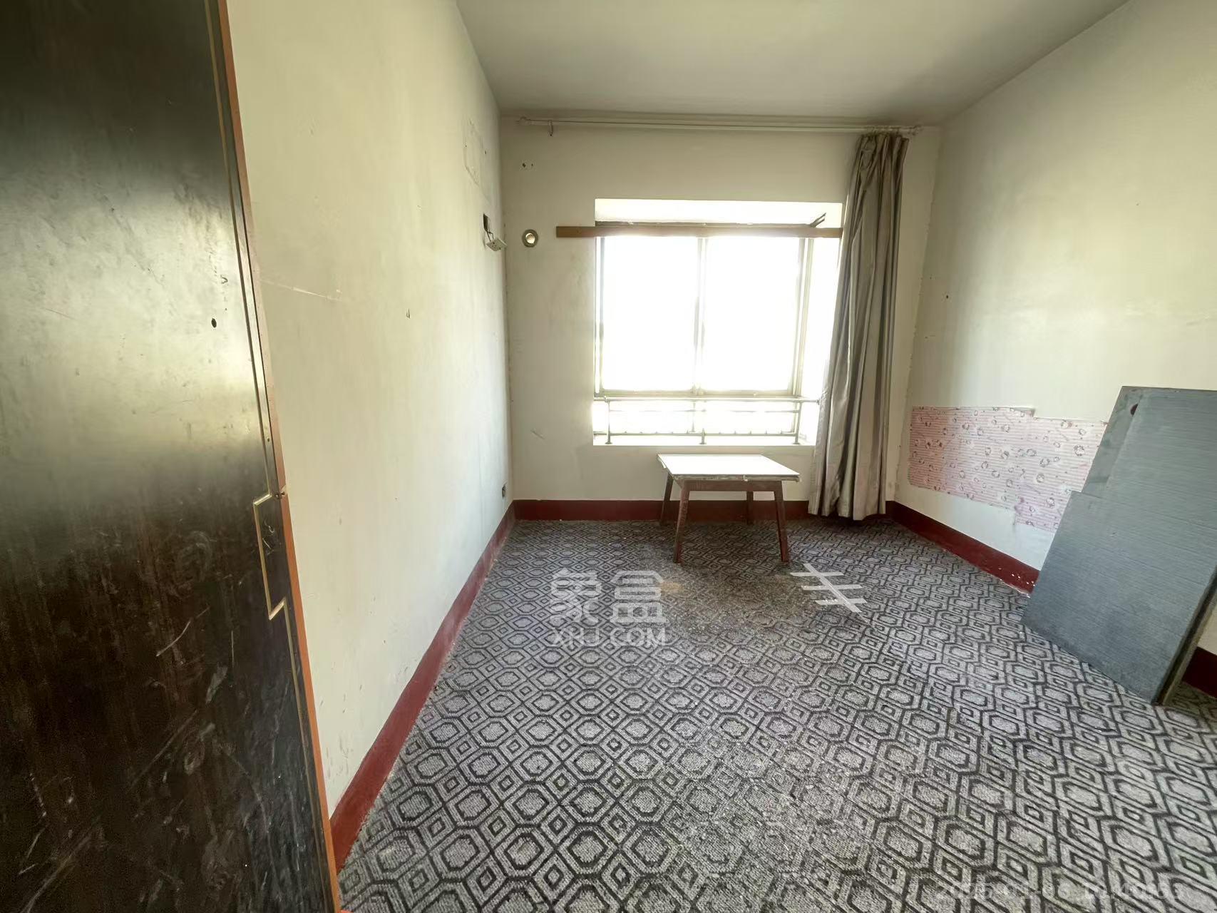 阳明山庄 5室2厅2卫 2800.0元/月 阳明山庄 5室2厅2卫 2800.0元/月室内图