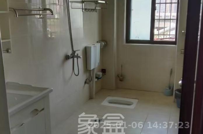 金南家园一期  3室2厅2卫   2500.00元/月室内图